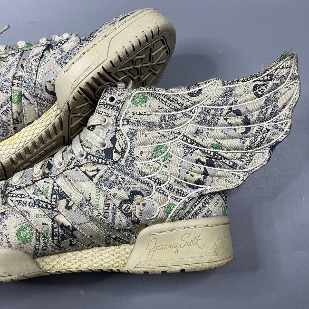 Adidas × Jeremy Scott Adidas Jeremy Scott Wings Money Hi Top Size US 9 / EU 42 - 12 Thumbnail