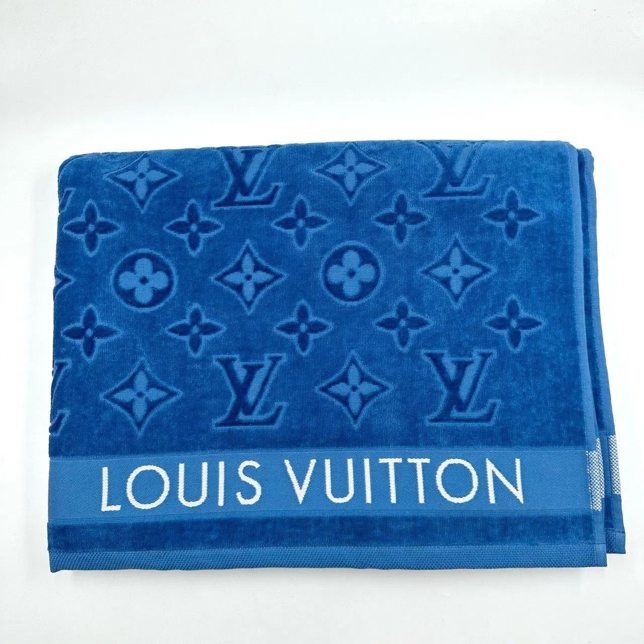 Louis Vuitton Louis Vuitton Monogram Blue Beach Towel. Size ONE SIZE - 1 Thumbnail