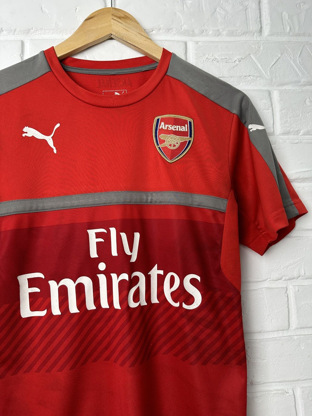 Puma PUMA ARSENAL 16/17 Training Soccer Jersey Shirt Size US S / EU 44-46 / 1 - 3 Thumbnail