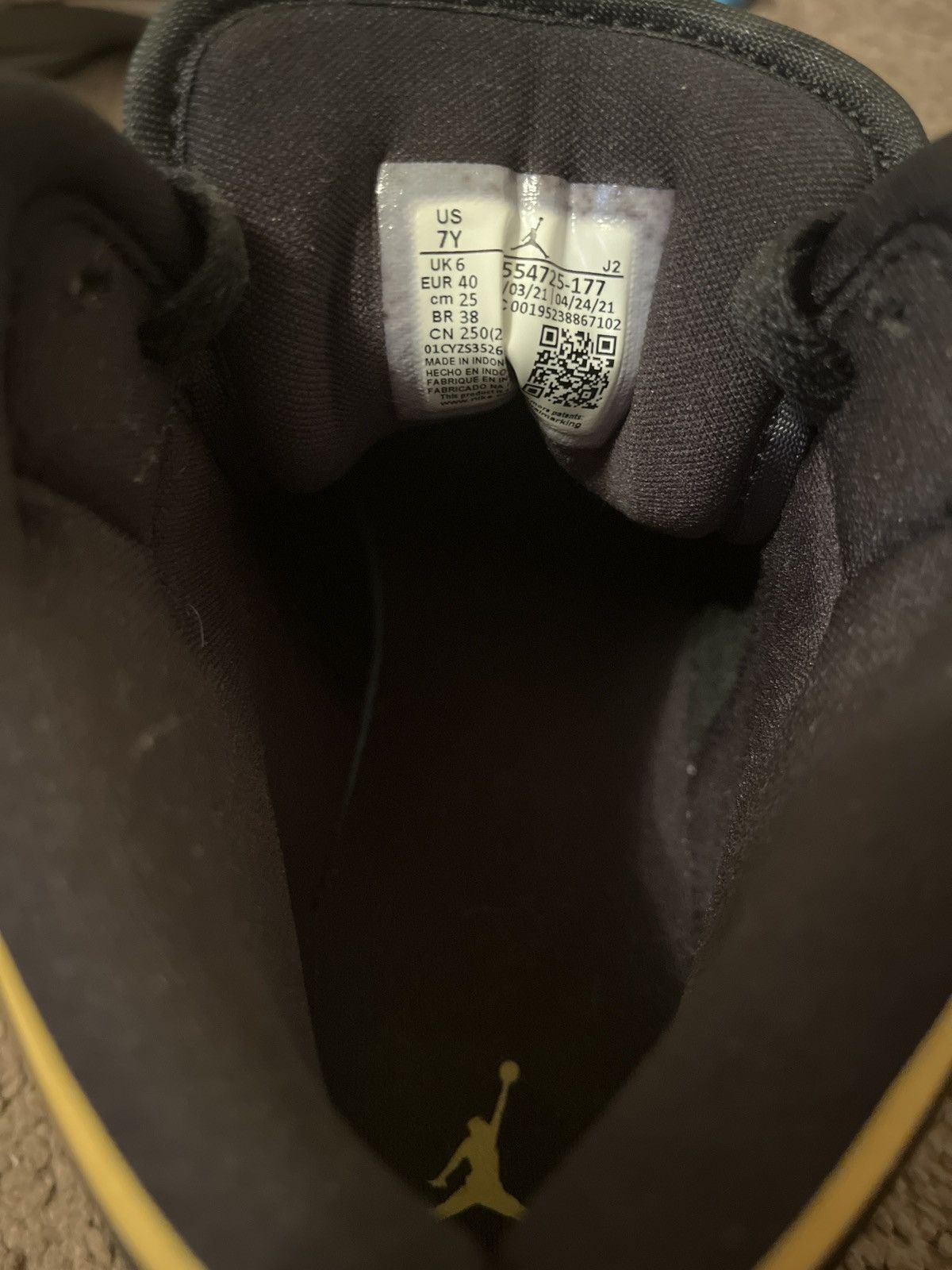 Jordan Brand × Nike Jordan 1 mid ‘pollen’ Size US 7 / EU 40 - 7 Thumbnail