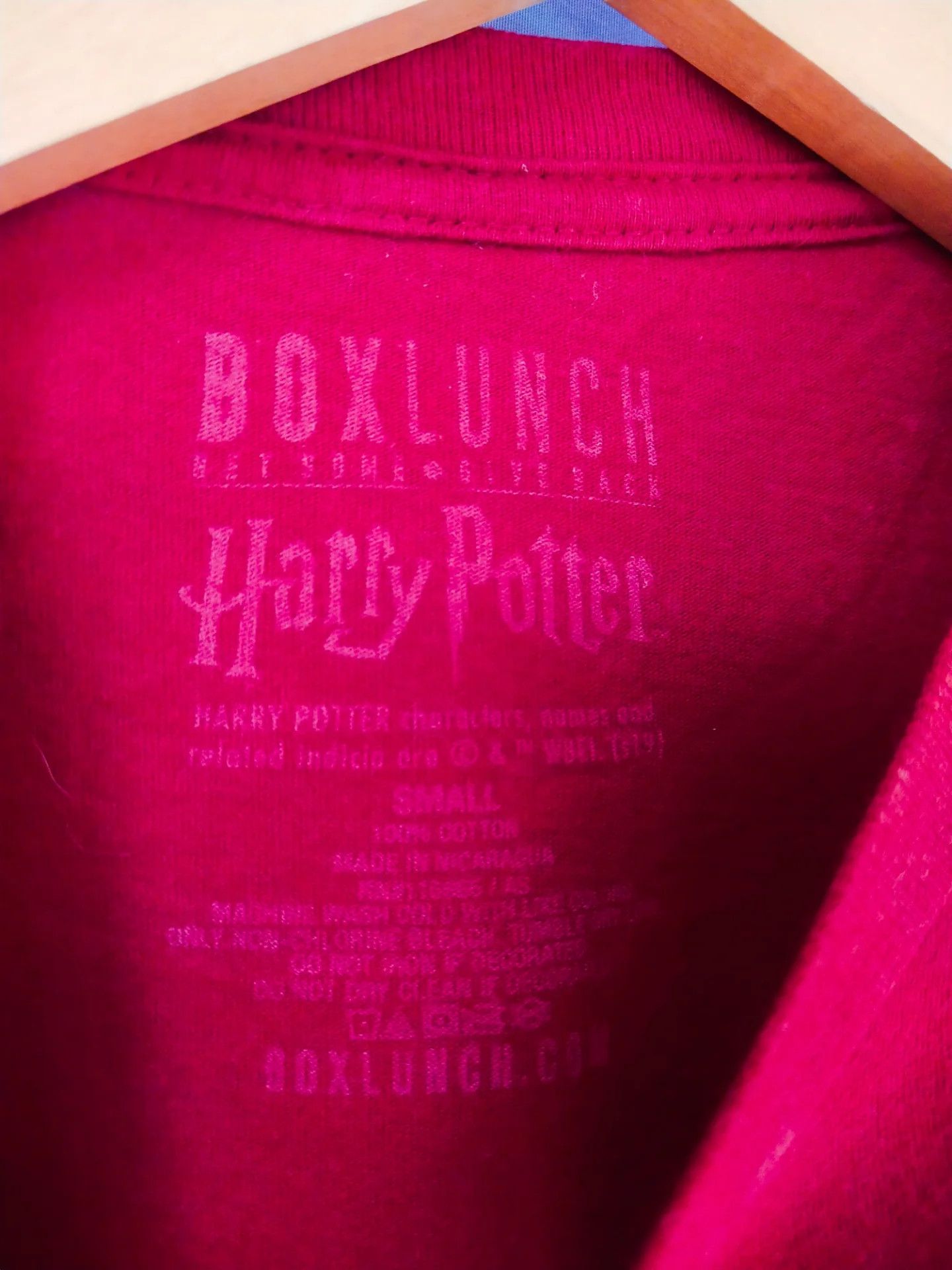 Vintage Harry Potter Gryffindor Flag Movie Tee Size US S / EU 44-46 / 1 - 4 Thumbnail