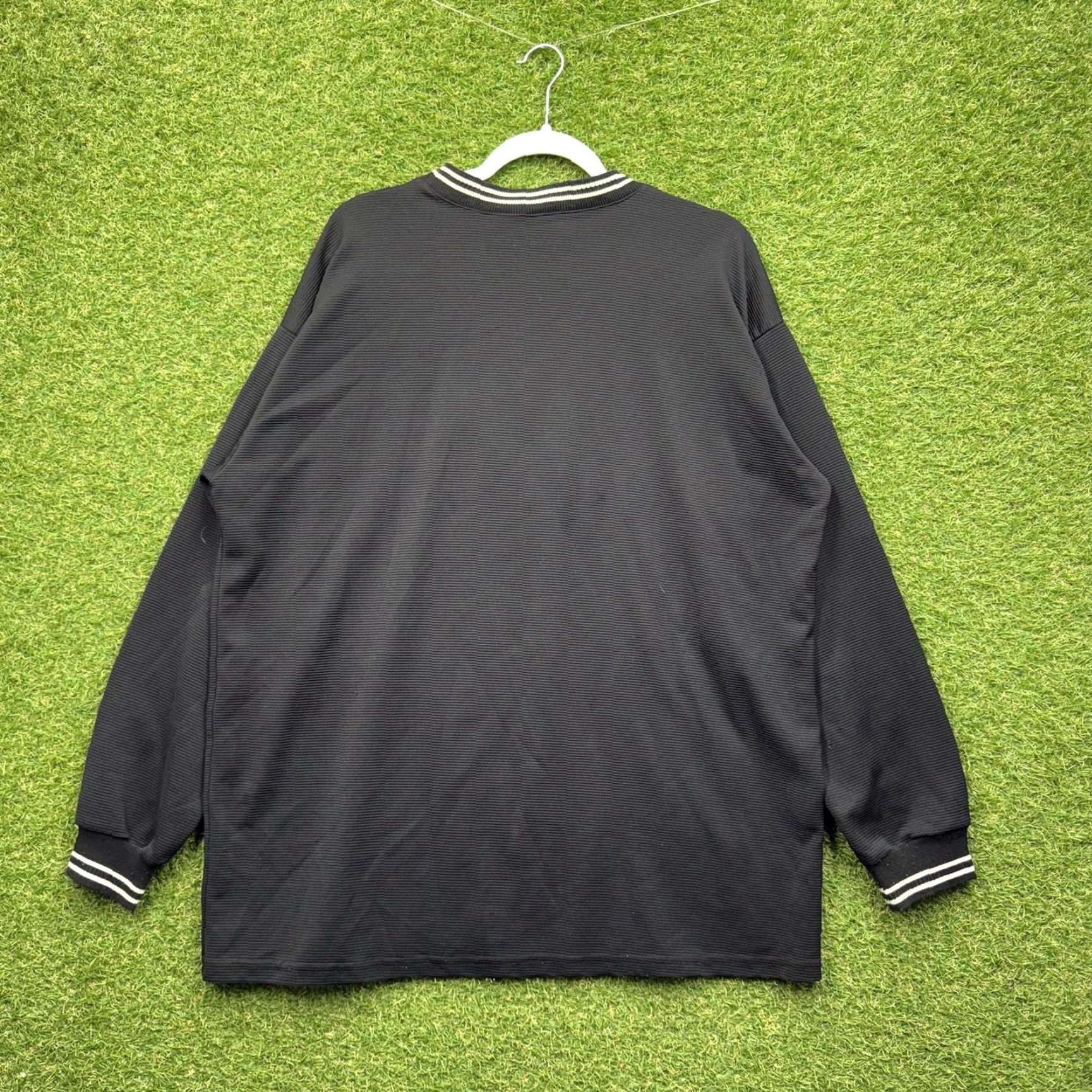 Vintage VINTAGE Vintage Polo Club International Shirt Mens XL Black USA Embroidered Long Sleeve Size US XL / EU 56 / 4 - 2 Thumbnail