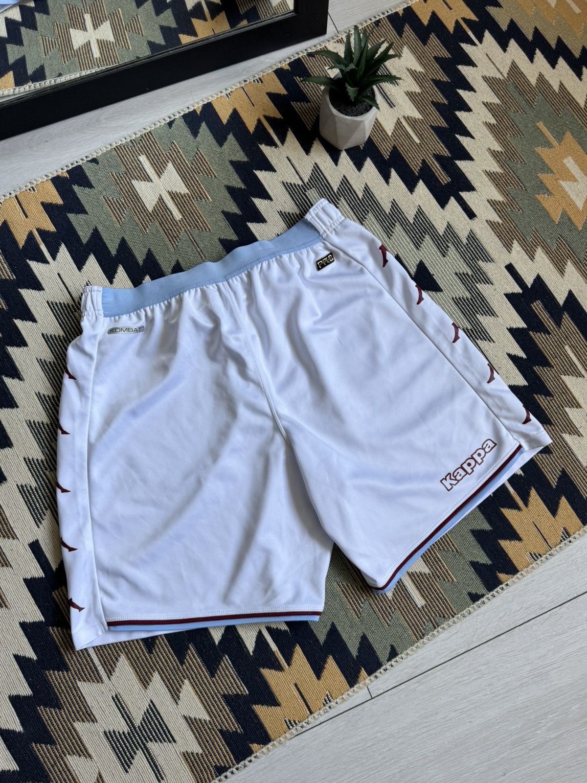 Kappa Kappa Aston Villa 2021/22 Lampass Logo Soccer Shorts Size US 34 / EU 50 - 6 Thumbnail