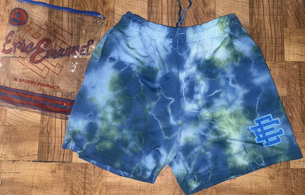 Eric Emanuel Eric Emanuel Deep Sea Blue Tie Dye Shorts Size US 36 / EU 52 - 1 Thumbnail