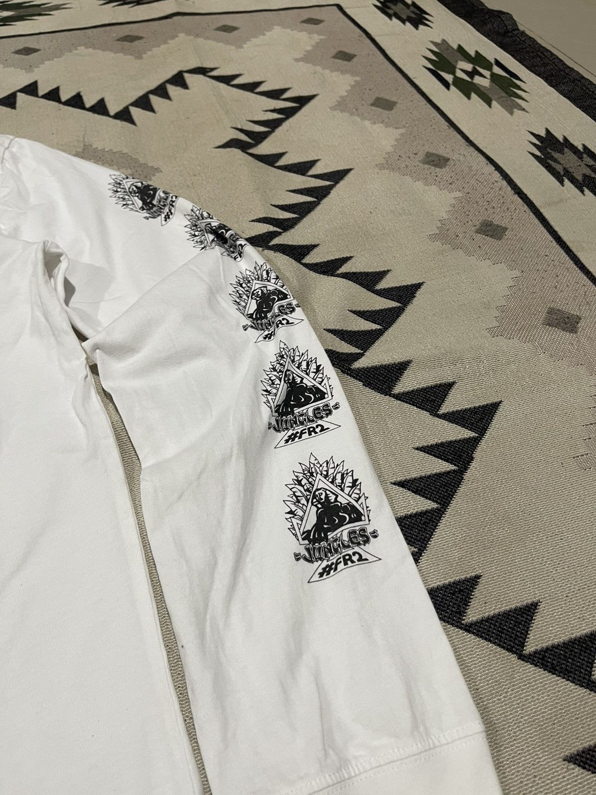 FR2 2000s FR2 X JUNGLES NATAS SPHINX LONG SLEEVE SHIRT Size US M / EU 48-50 / 2 - 7 Thumbnail