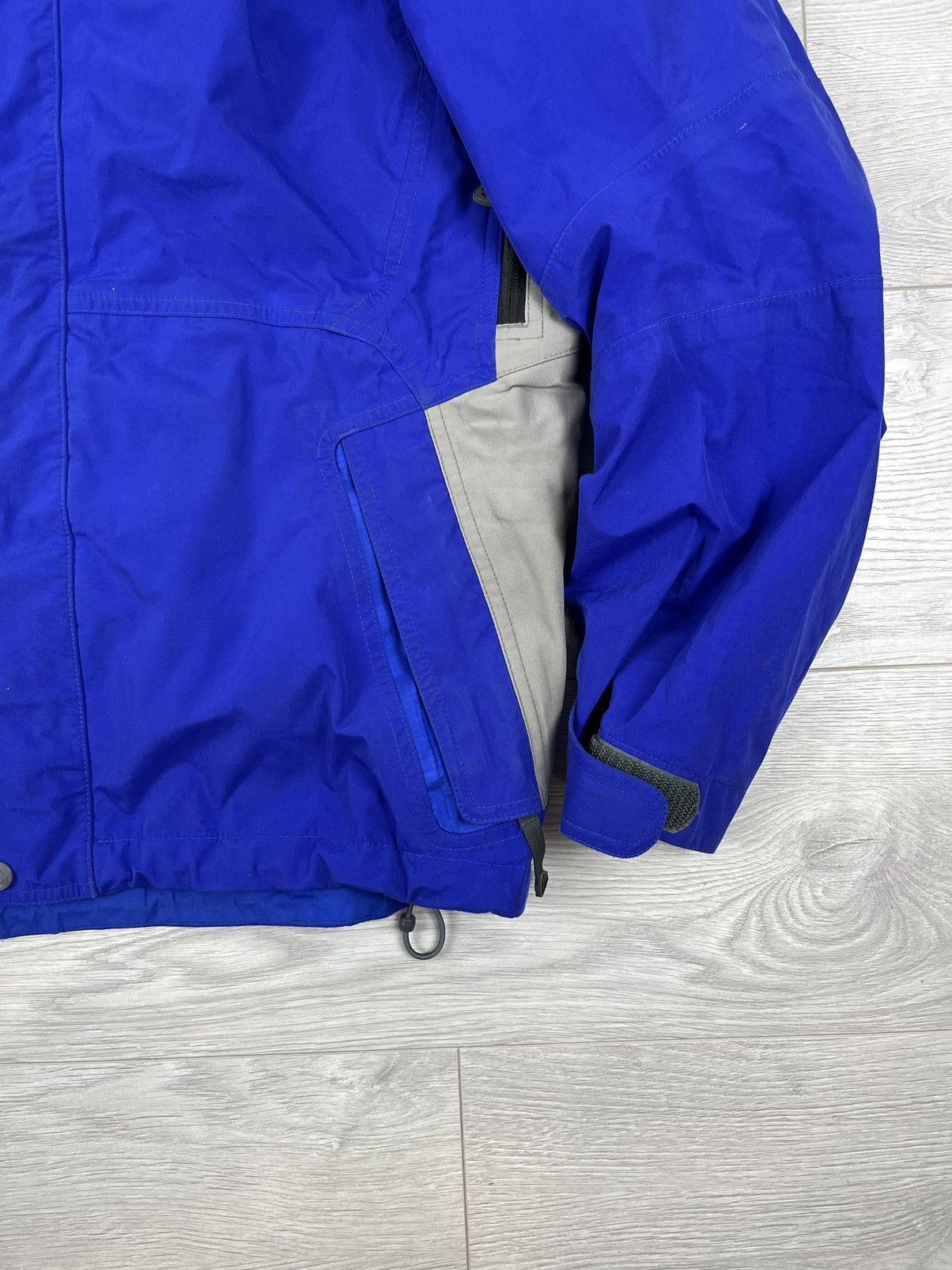 Vintage Nike ACG Vintage 00s Blue Waterproof Gorpcore Jacket Size US S / EU 44-46 / 1 - 7 Thumbnail