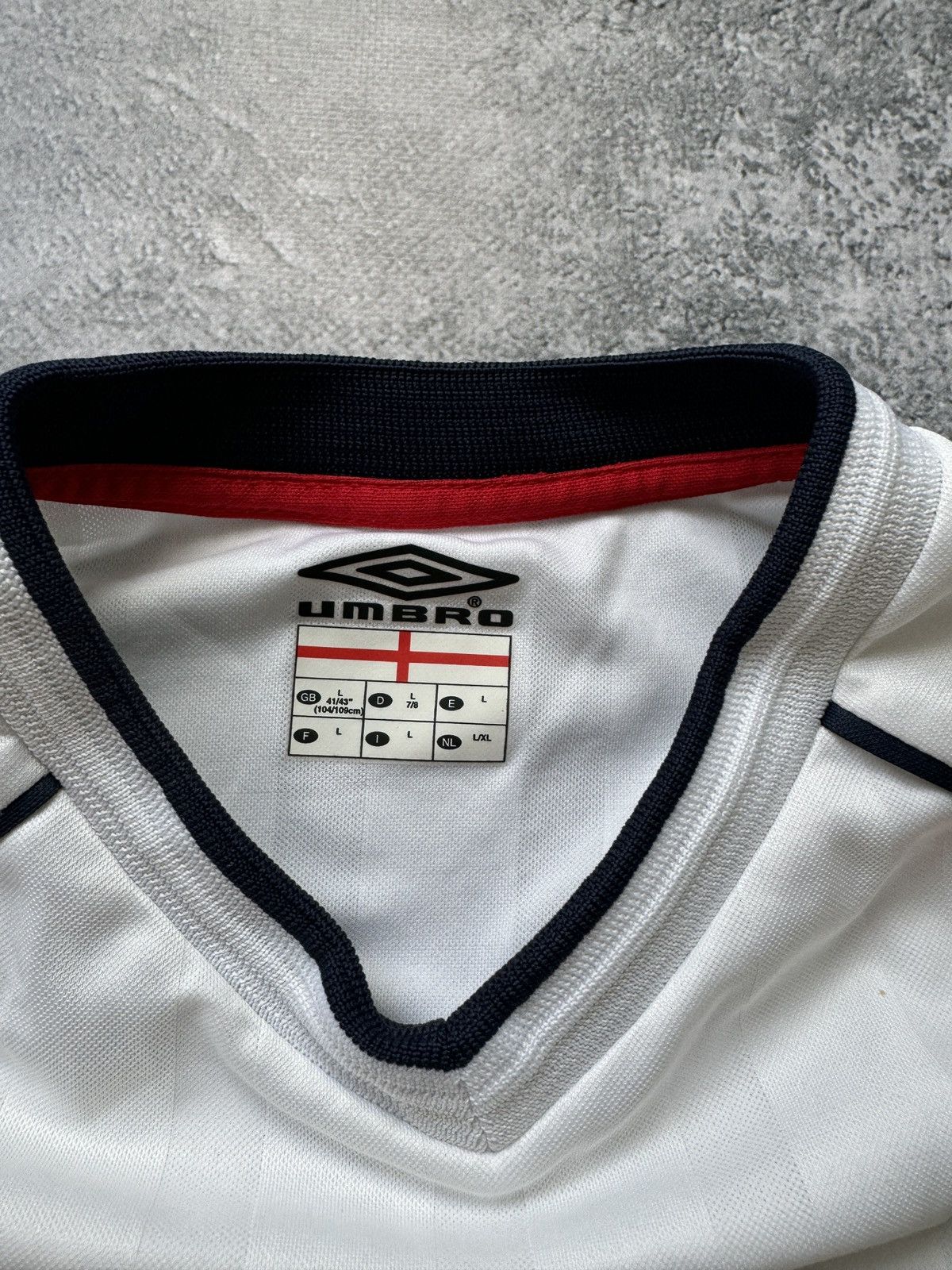 Umbro Vintage 2001-2003 Umbro England Home Jersey size L Size US L / EU 52-54 / 3 - 7 Thumbnail