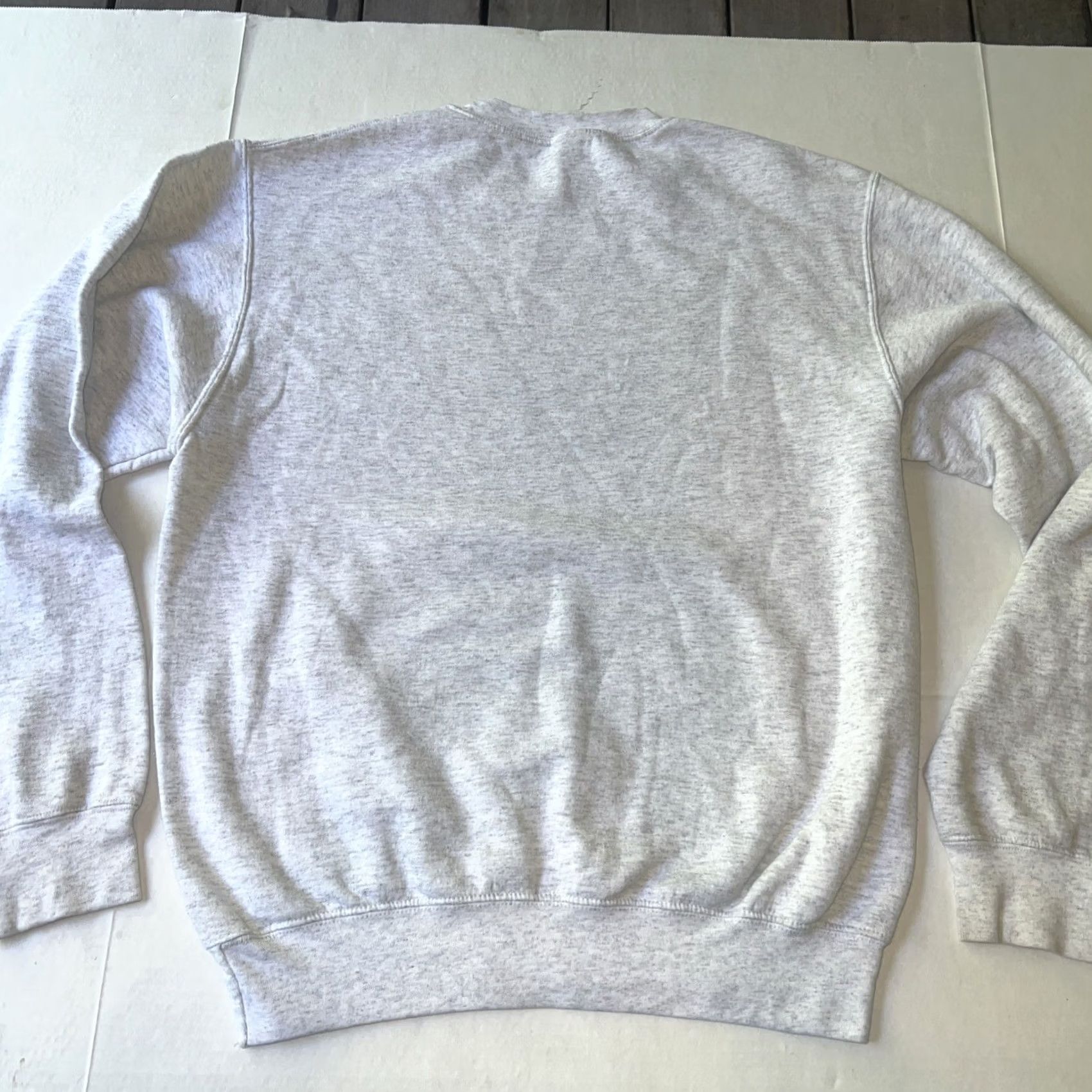 Vintage VINTAGE Pi Beta Phi Sorority Crest Lux Falcon Spear Trumpet Sweatshirt M Gray Unisex Adults T-Shirt Regular All Seasons Girls Size US M / EU 48-50 / 2 - 5 Thumbnail