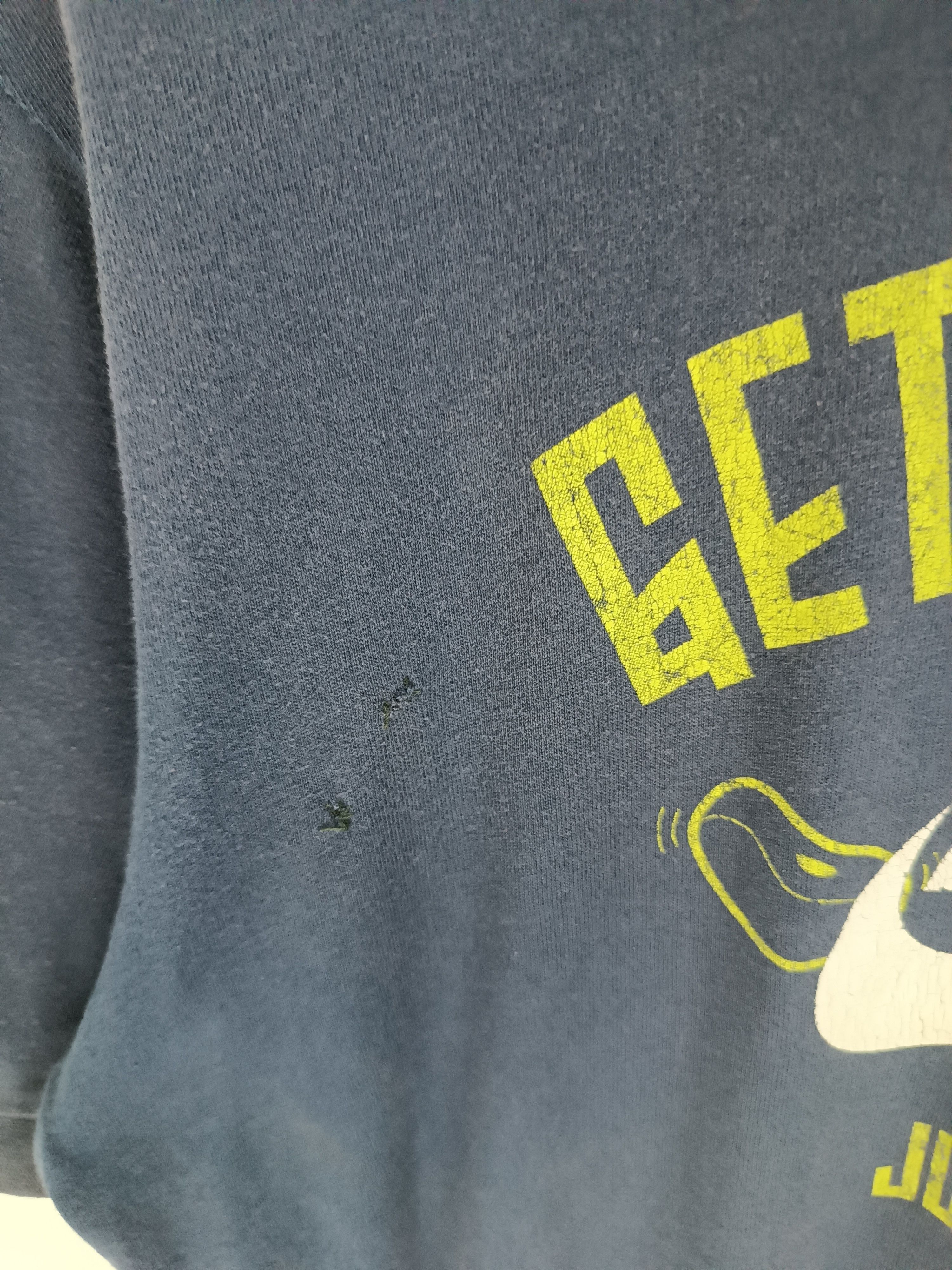 Nike THRASHED FADED VINTAGE Y2K NIKE GET JUMPIN VERY RARE TEE Size US M / EU 48-50 / 2 - 13 Thumbnail