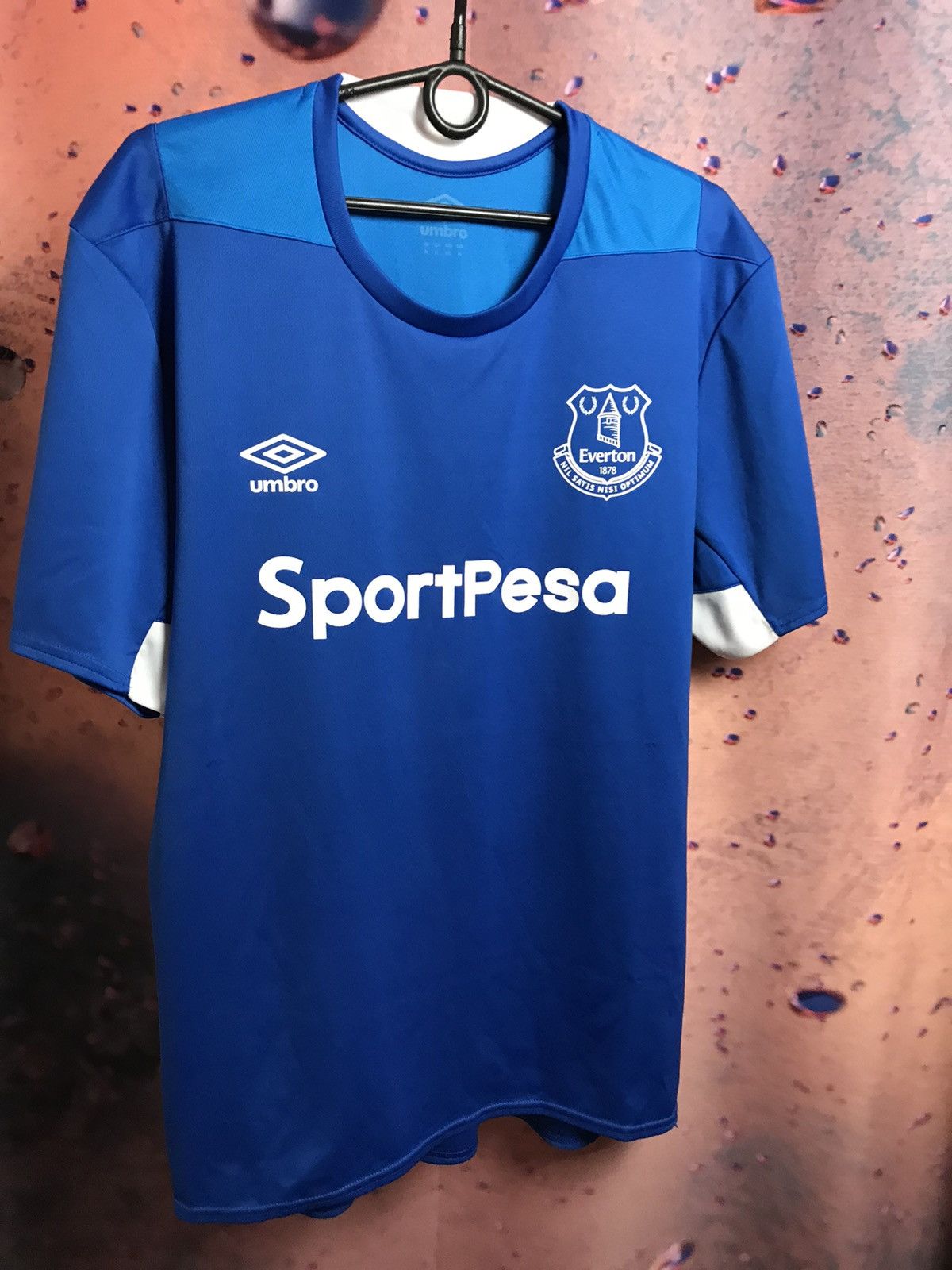 Umbro Everton streetwear soccer jersey Size US XL / EU 56 / 4 - 2 Thumbnail