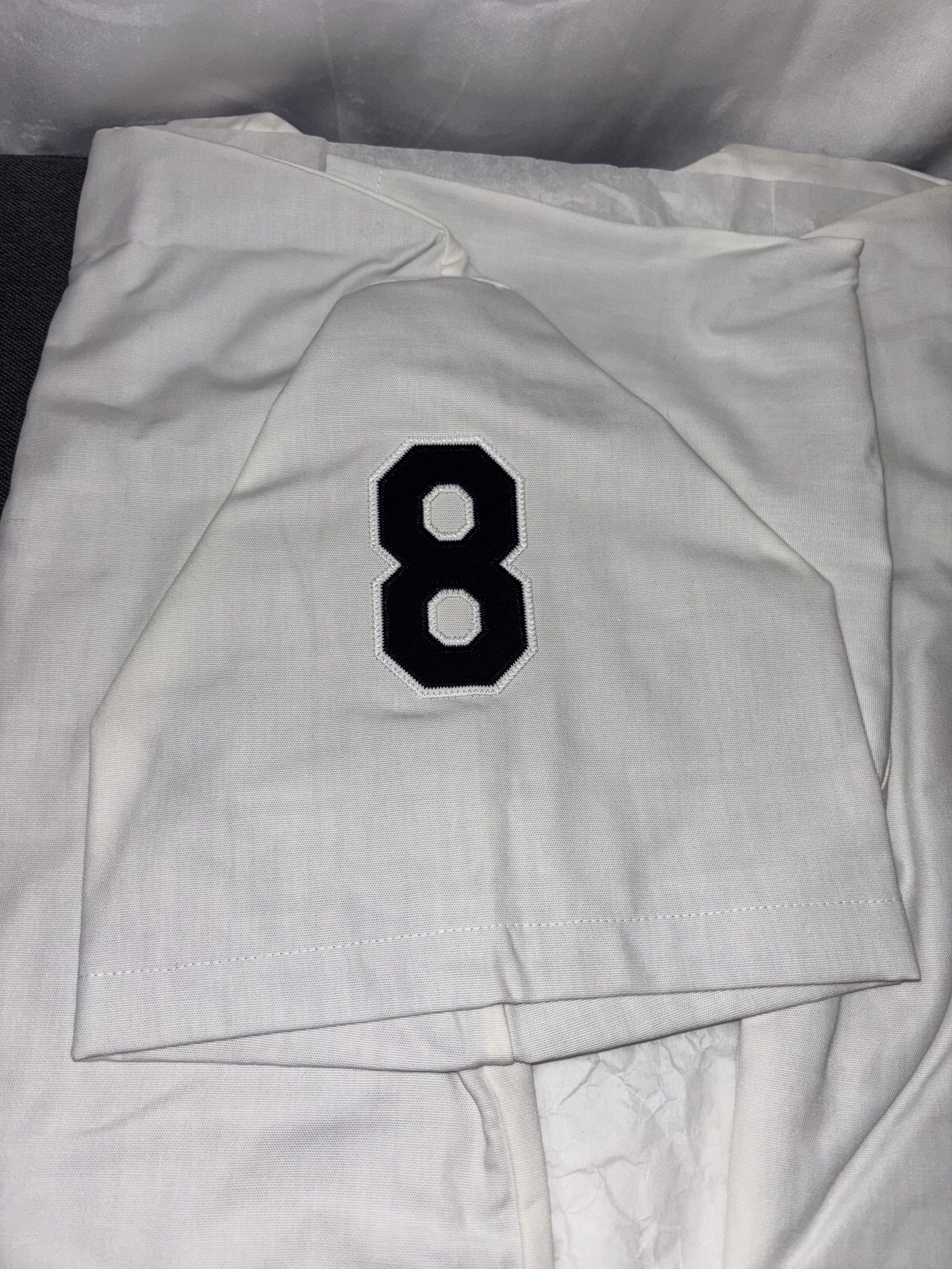 Nike Nike Kobe Bryant Mamba Baseball Jersey White XL IB0007-133 Size US XL / EU 56 / 4 - 13 Thumbnail