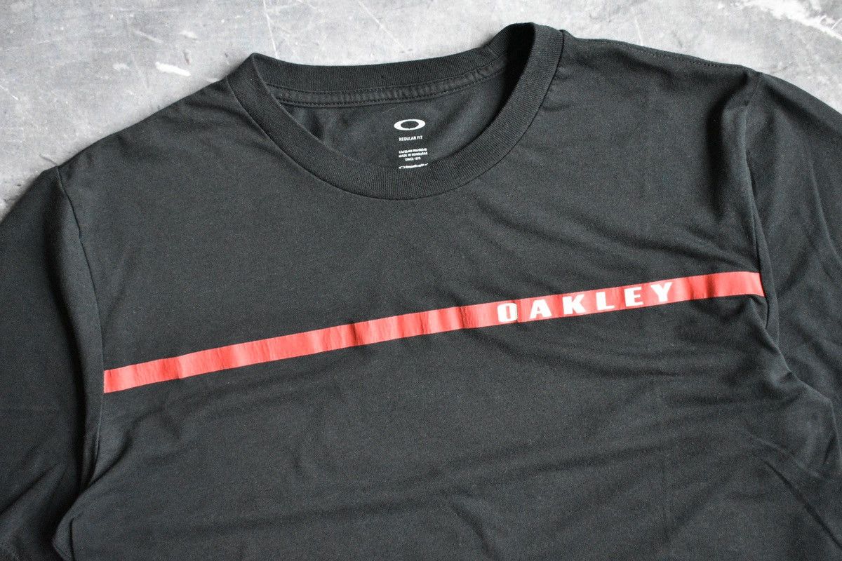 Vintage Vintage Oakley Software T-Shirt (L) Size US L / EU 52-54 / 3 - 3 Thumbnail