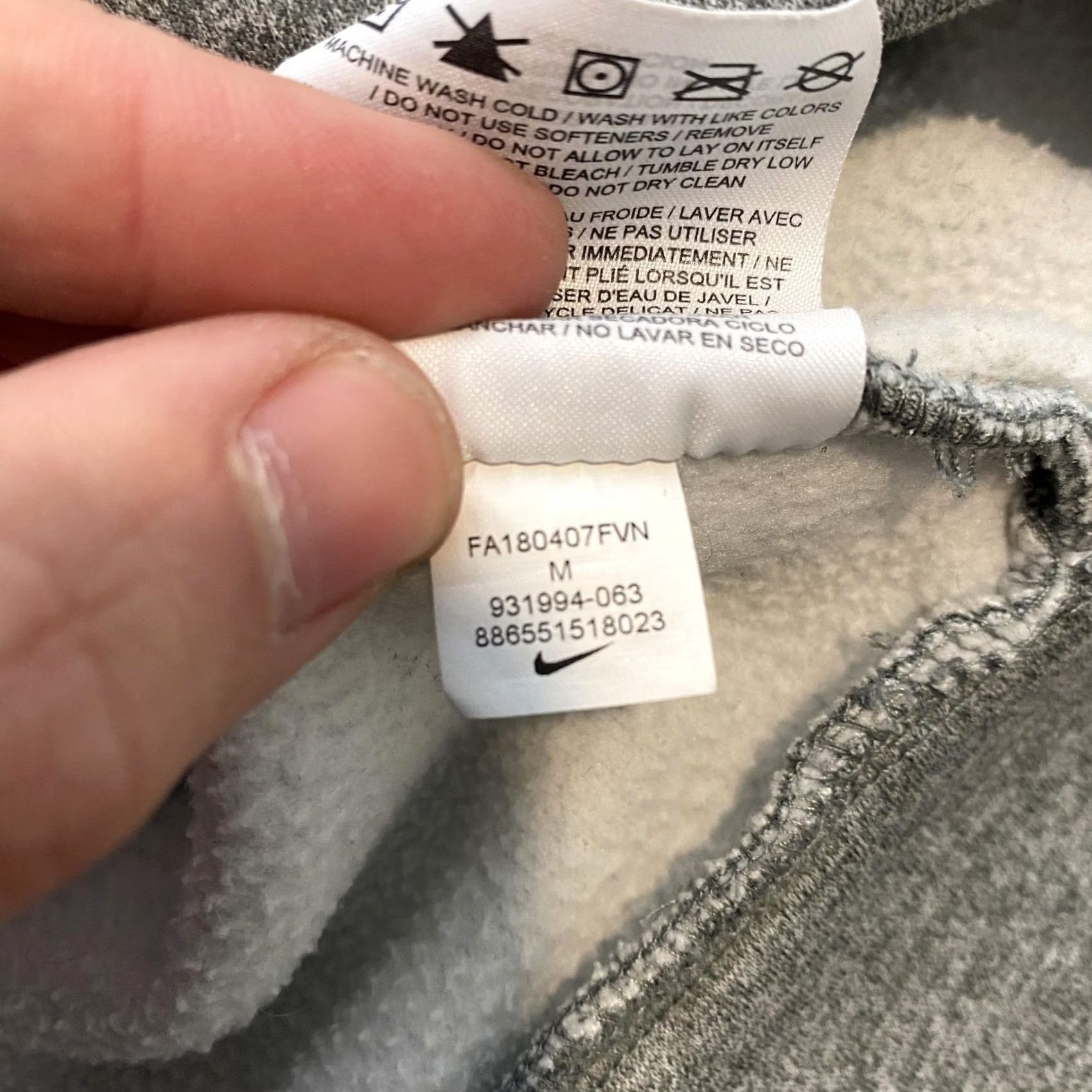 Nike Nike Hoodie Mens Medium Gray Dri-Fit Pullover Fleece Swoosh Logo 931994-063 Size US M / EU 48-50 / 2 - 6 Thumbnail