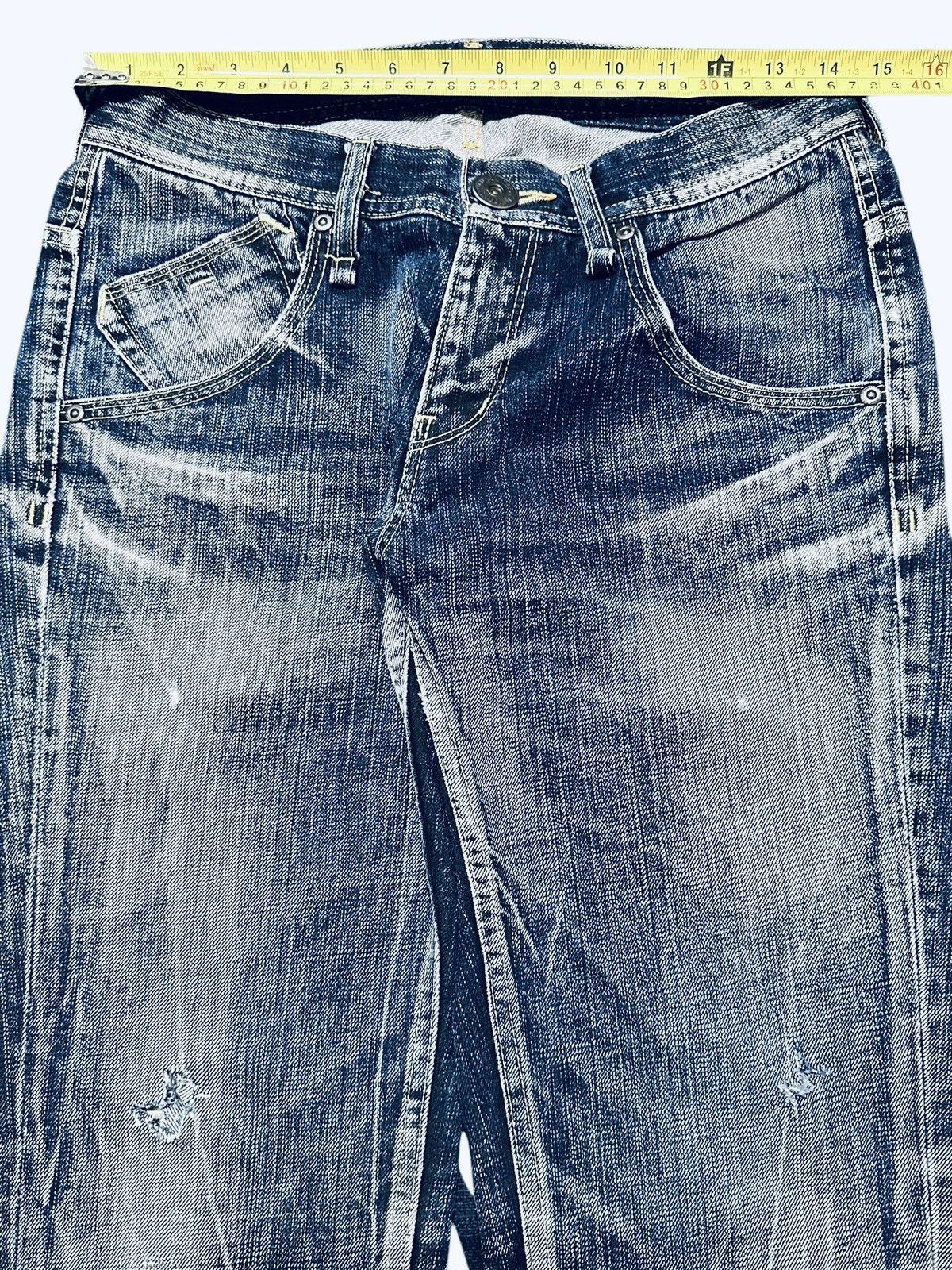 Japanese Brand Vintage Distressed Rattle Trap Faded Wash Baggy Style Size US 29 - 15 Thumbnail