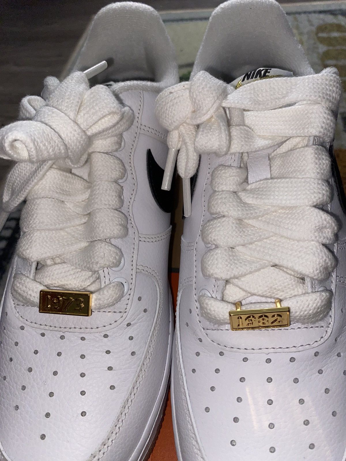 Nike Nike Air Force 1 Low 40th Anniversary Edition Bronx Origins Size US 8 / EU 41 - 5 Thumbnail