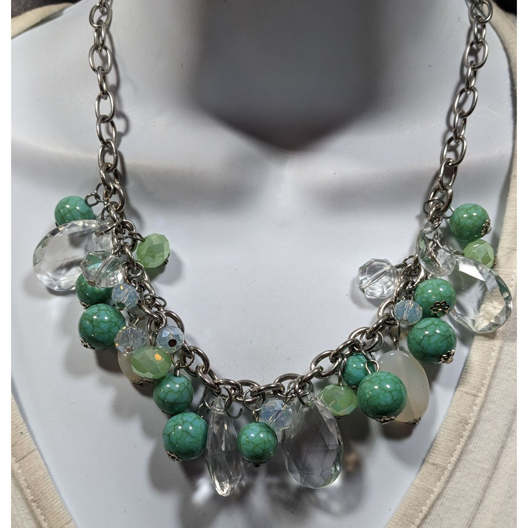 Other Vintage Clear And Faux Turquoise Beaded Cluster Charm Neckla Size ONE SIZE - 2 Thumbnail