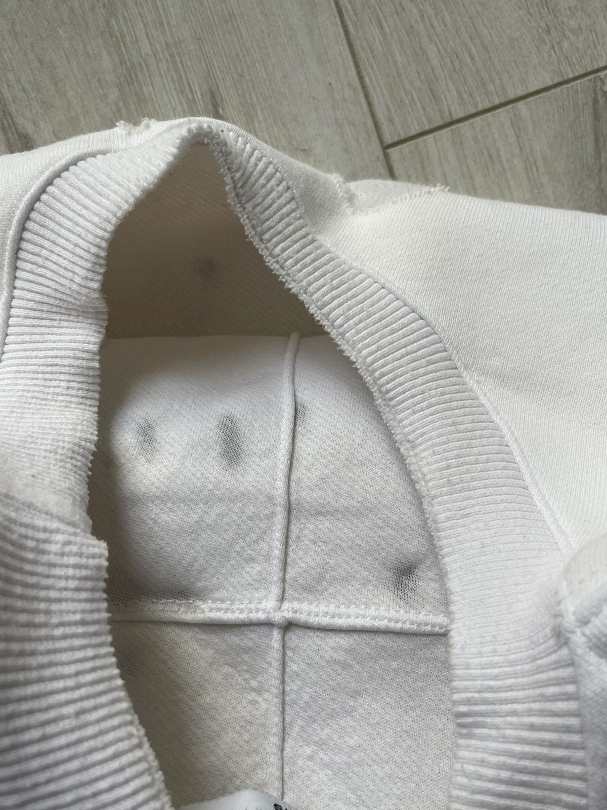 Givenchy Givenchy Paris Destroyed White Sweatshirt Size US S / EU 44-46 / 1 - 13 Thumbnail