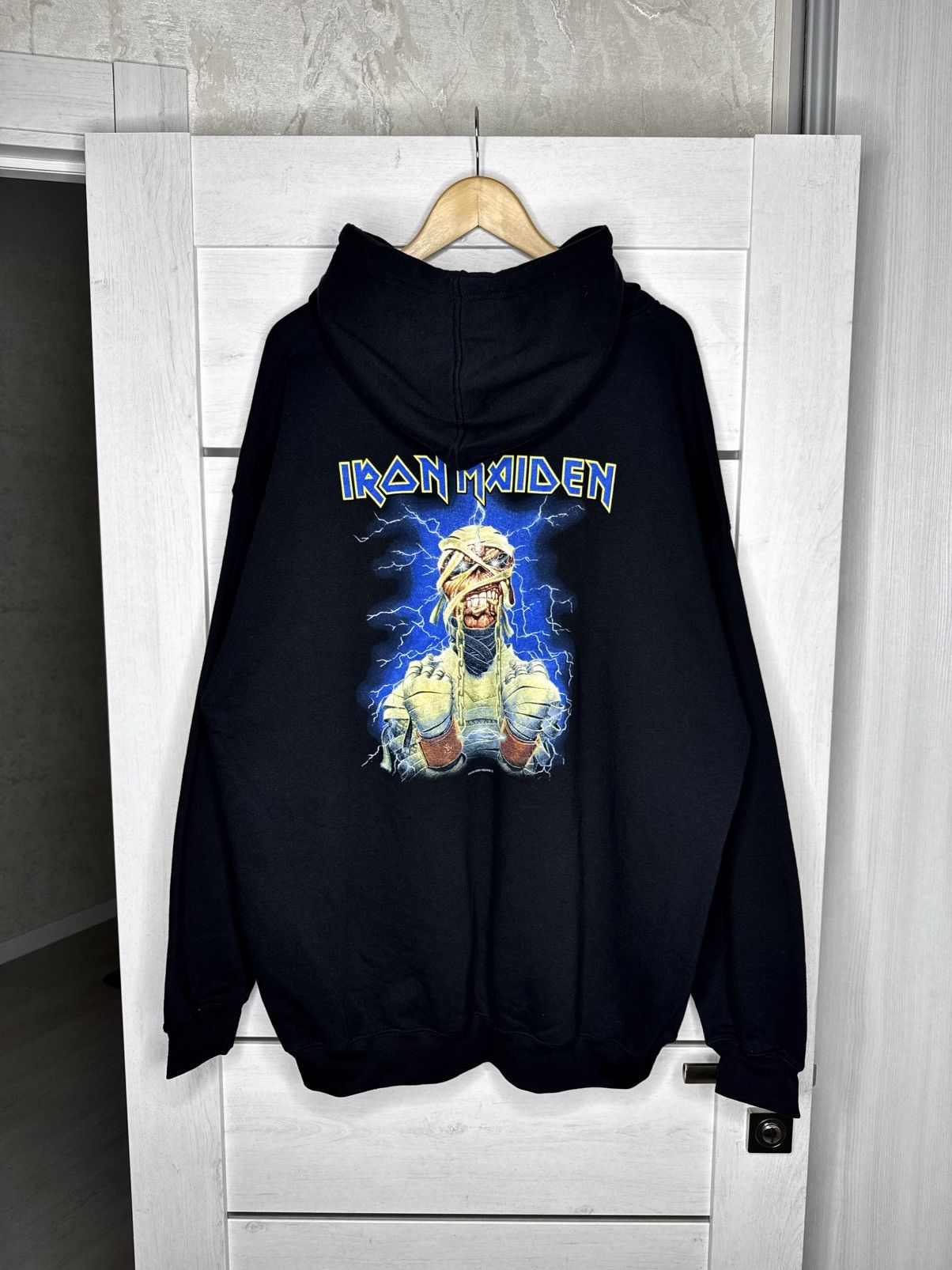 Iron Maiden Vintage 2004 IRON MAIDEN Mummy Edie Powerslave Hoodie Rare Size US XXL / EU 58 / 5 - 1 Thumbnail