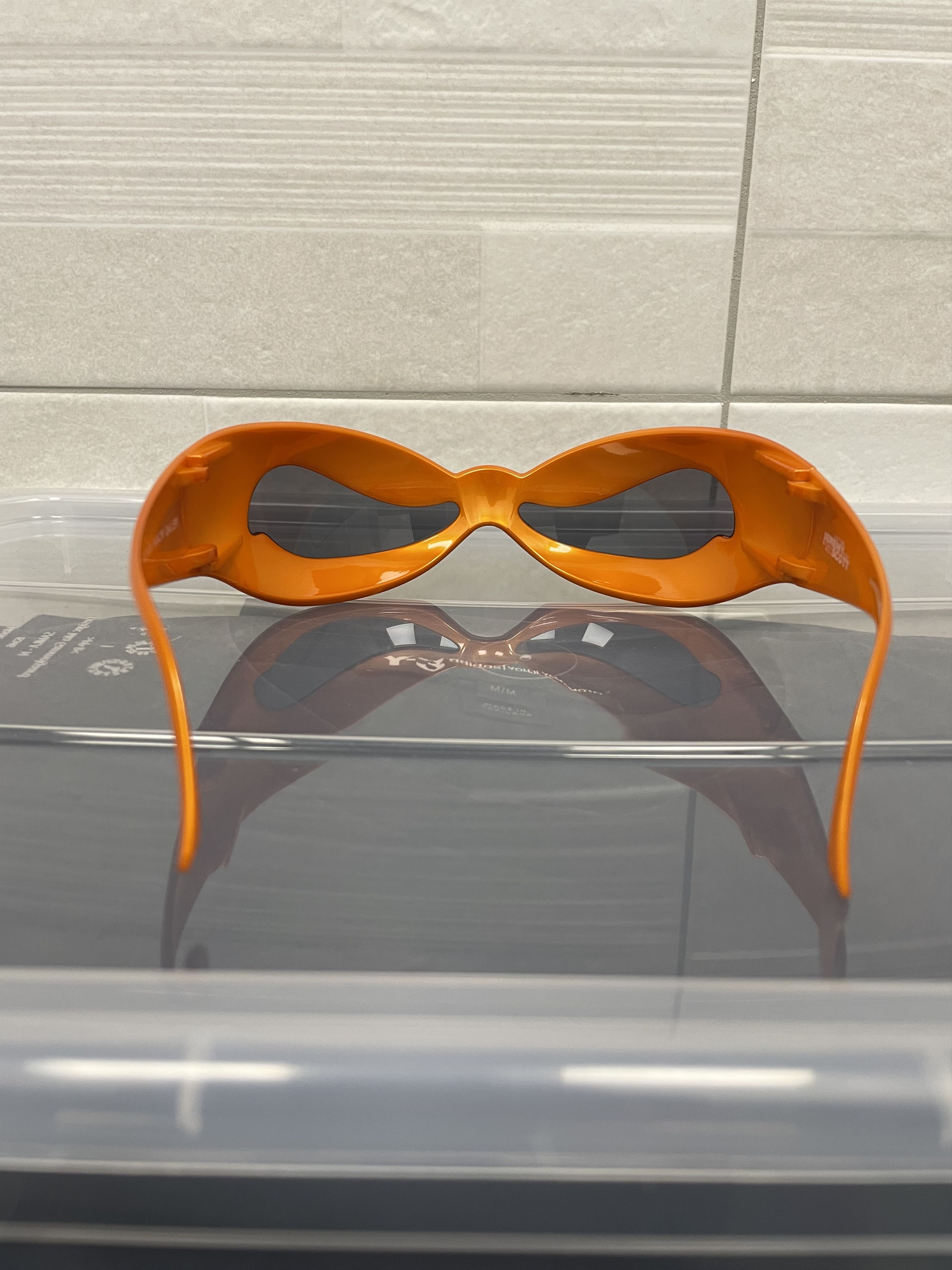 Jeremy Scott × Linda Farrow Linda Farrow X Jeremy Scott Nuwave (Tangerine/Silver) Size ONE SIZE - 5 Thumbnail
