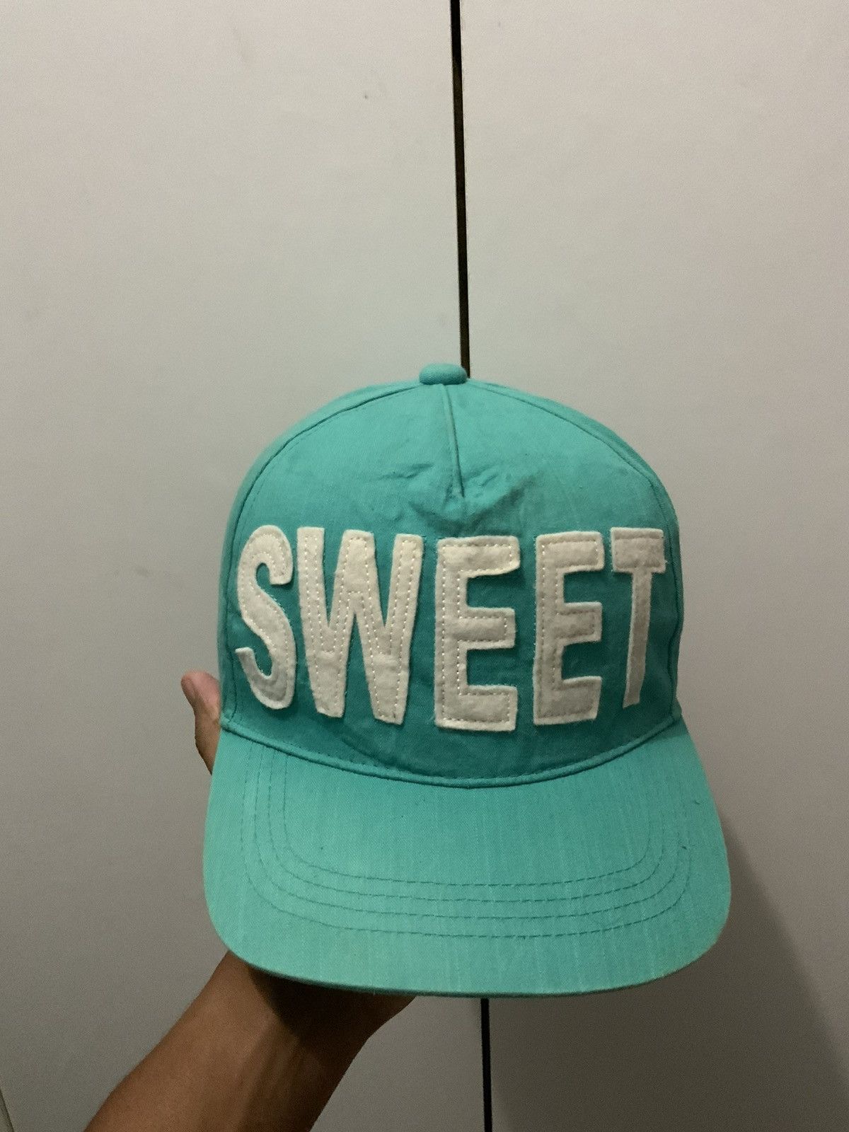 If Six Was Nine SWEET Big Patches Turquoise Hat Size ONE SIZE - 5 Thumbnail