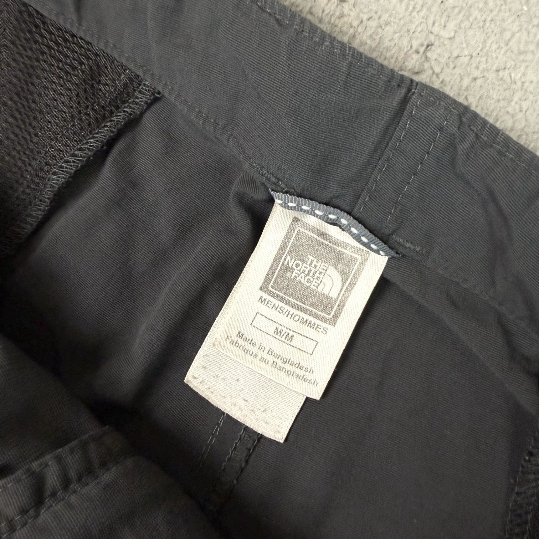 The North Face The North Face Cargo Shorts Mens M Gray Belted 9" Pockets Outdoor Hiking Casual Shirt? Size US 31 - 4 Thumbnail