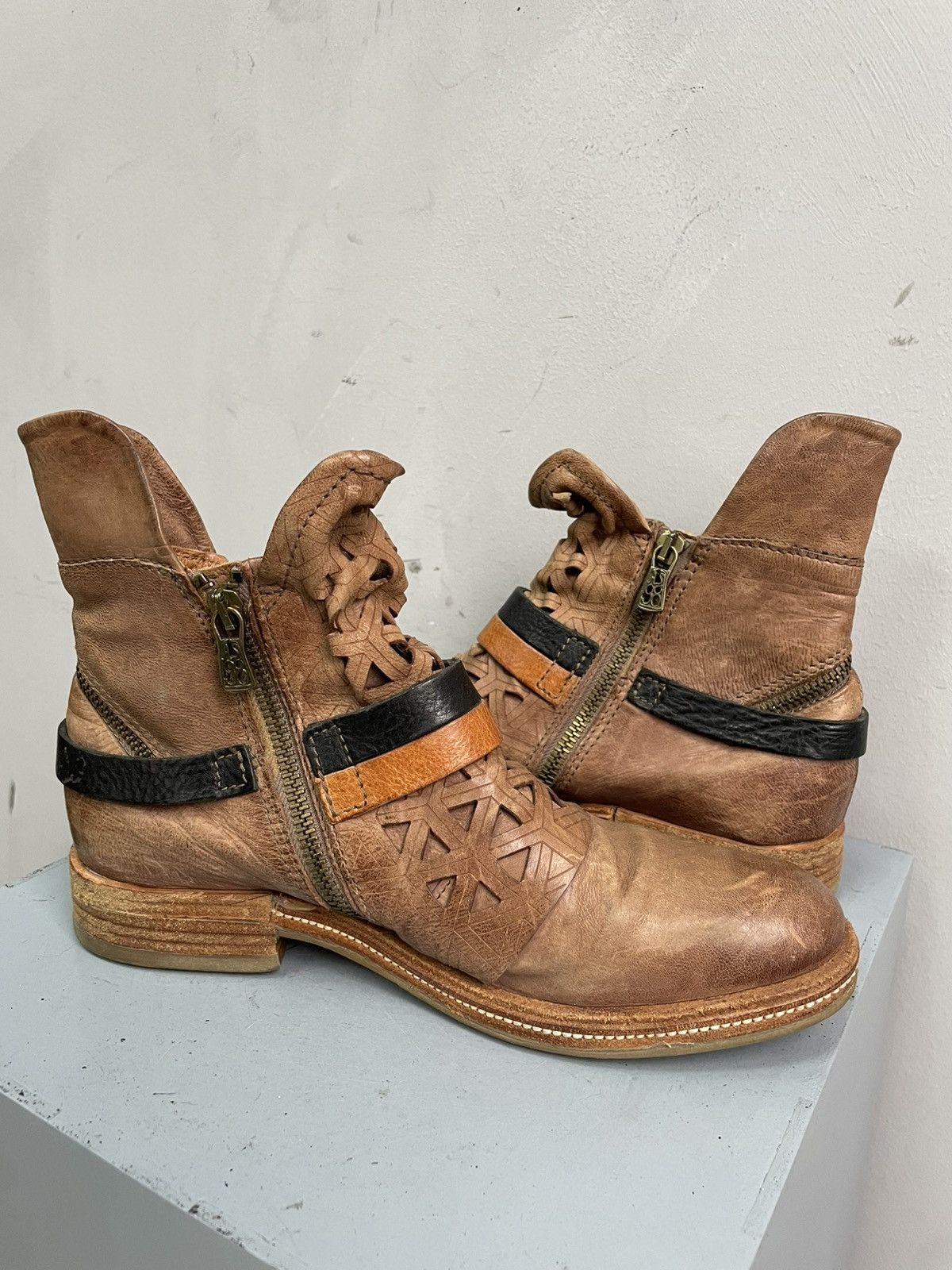 A.S.98 Avant garde boots ankle Italian fashion A.S. 98 90s Size US 6.5 / EU 39-40 - 9 Thumbnail