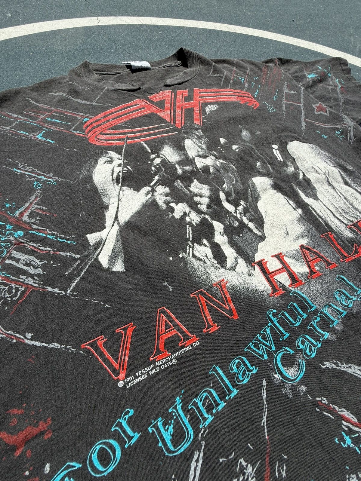 Vintage Vintage 1991 Van Halen Tshirt. Size US XL / EU 56 / 4 - 4 Thumbnail