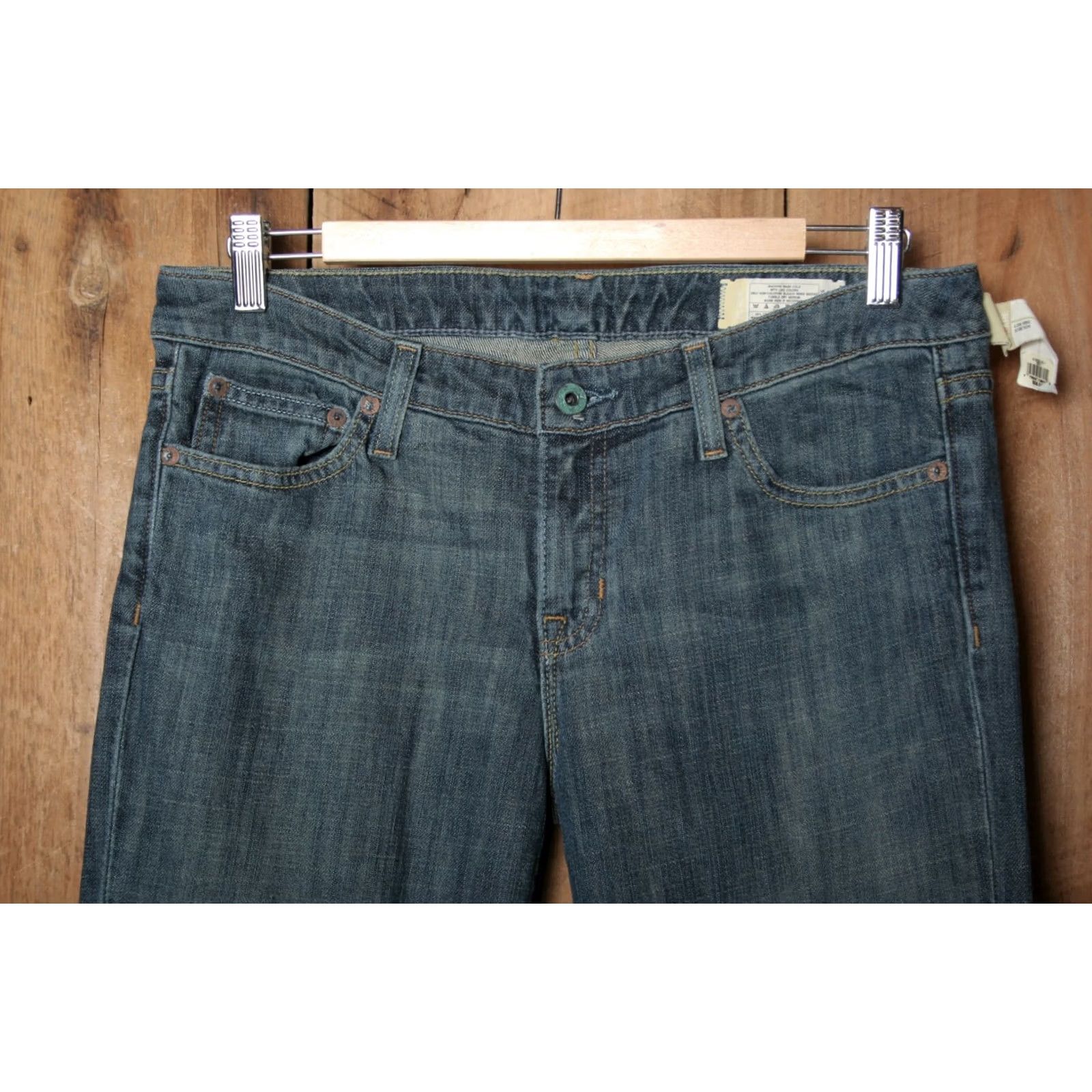 Gap VINTAGE GAP Blue Stretch Denim Low Rise Flare Leg Jeans Sz. 8 (32x31) Women Jeans Blue Flared 2007 Spring Womens Size 8 Slim Fit Tight Hosiery? Size 24" / US 00 / IT 34 - 2 Thumbnail