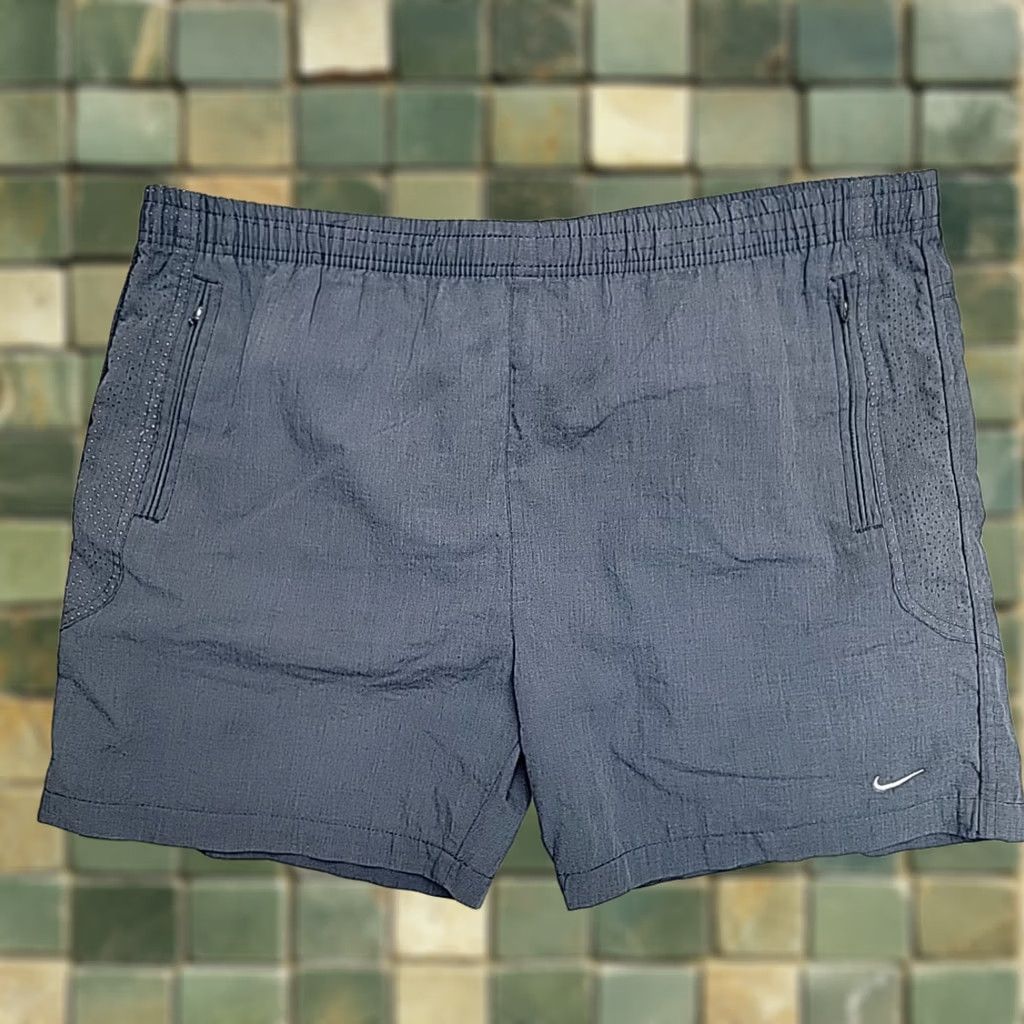 Nike Nike Shorts Mens 2XL Blue Running Athletic Zip Pocket Lightweight Gym READ Size US 39 - 1 Thumbnail
