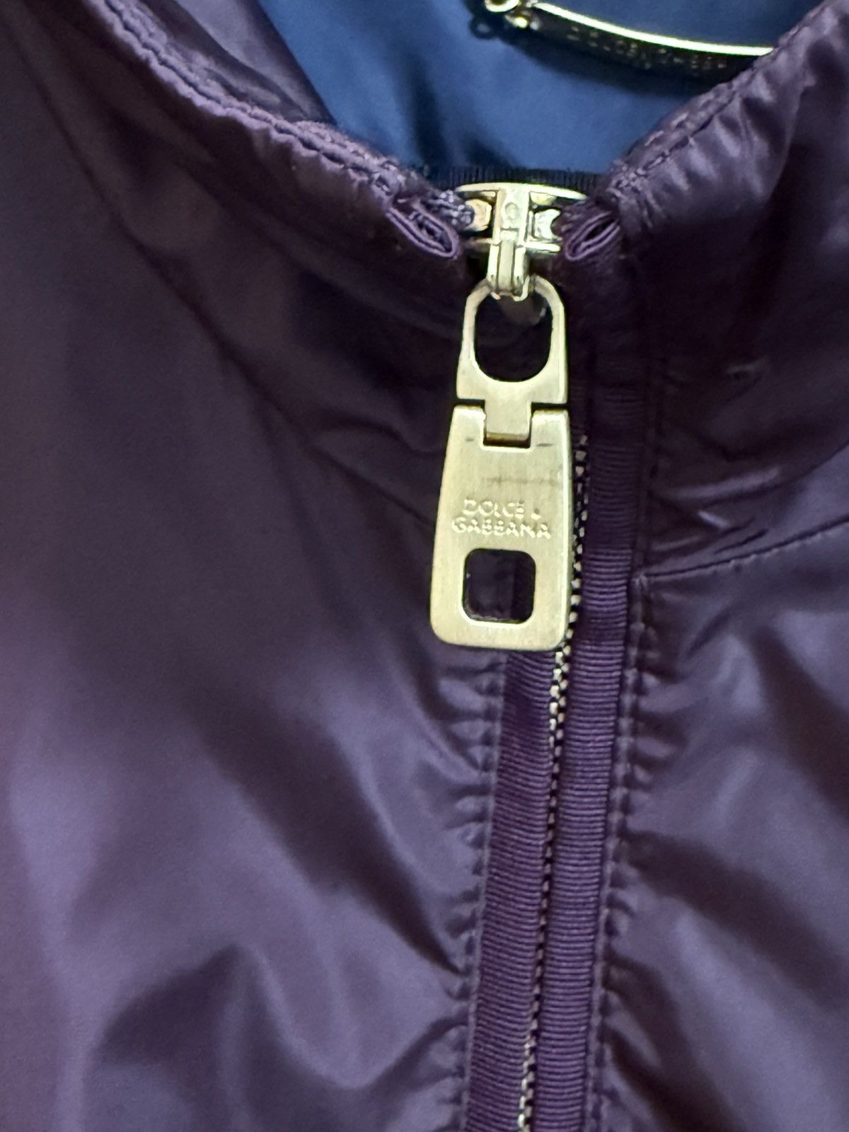 Dolce & Gabbana Dolce & Gabbana burgundy nylon wind breaker jacket 44 Size US S / EU 44-46 / 1 - 4 Thumbnail
