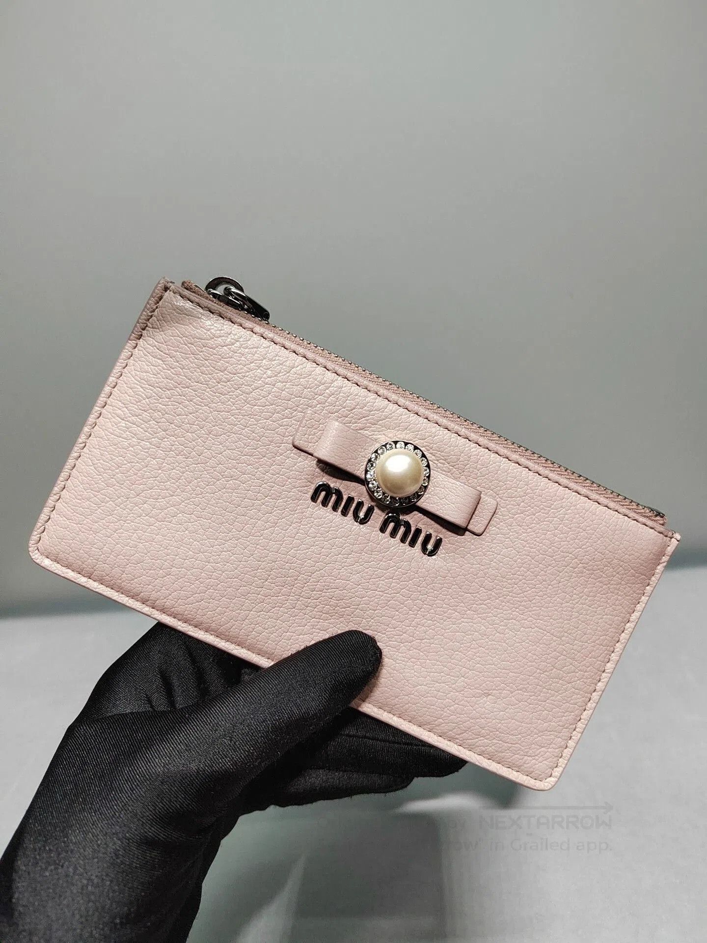 Miu Miu Miu Miu Pink Sheepskin Pearl Bow Coin Purse. Size ONE SIZE - 3 Thumbnail