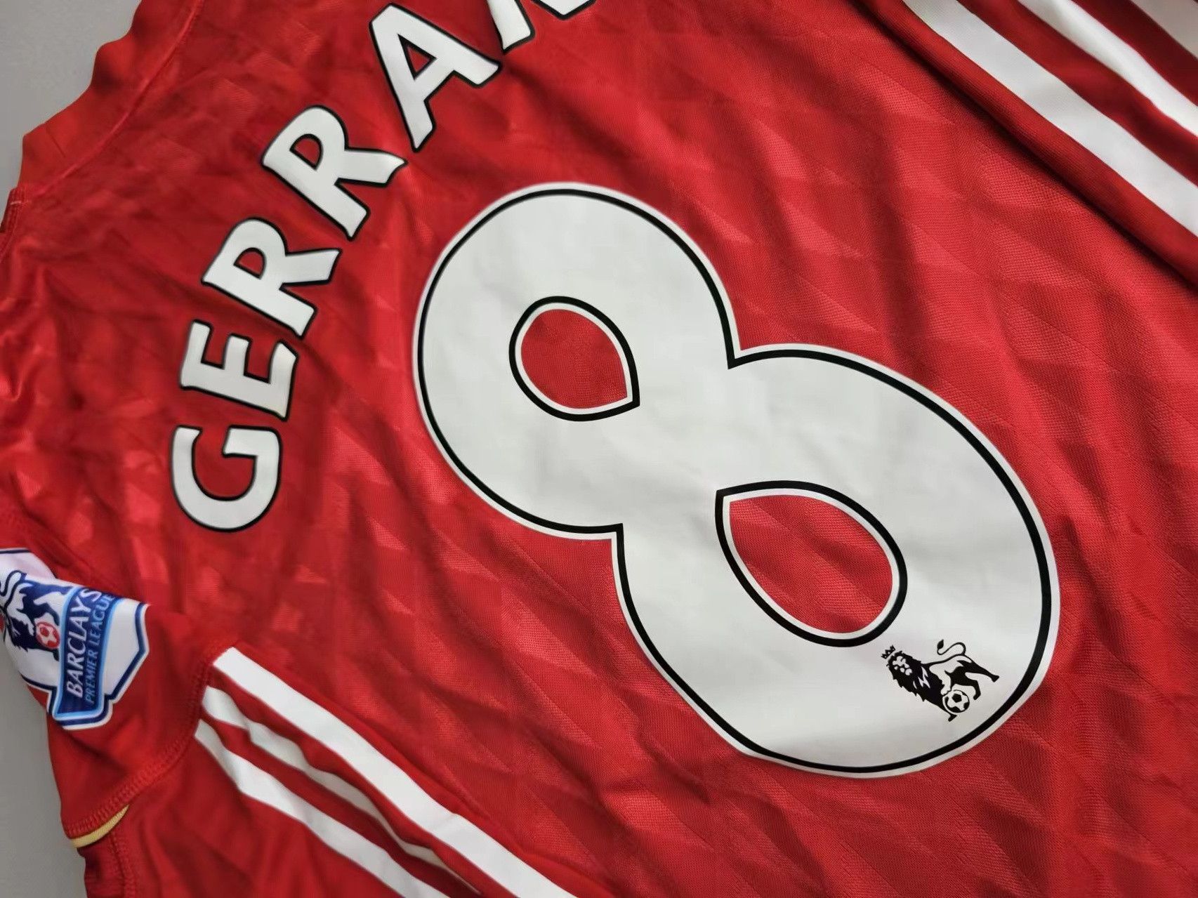 Vintage 2010 2011 Liverpool #8 Steven Gerrard Jersey Size US XL / EU 56 / 4 - 2 Thumbnail