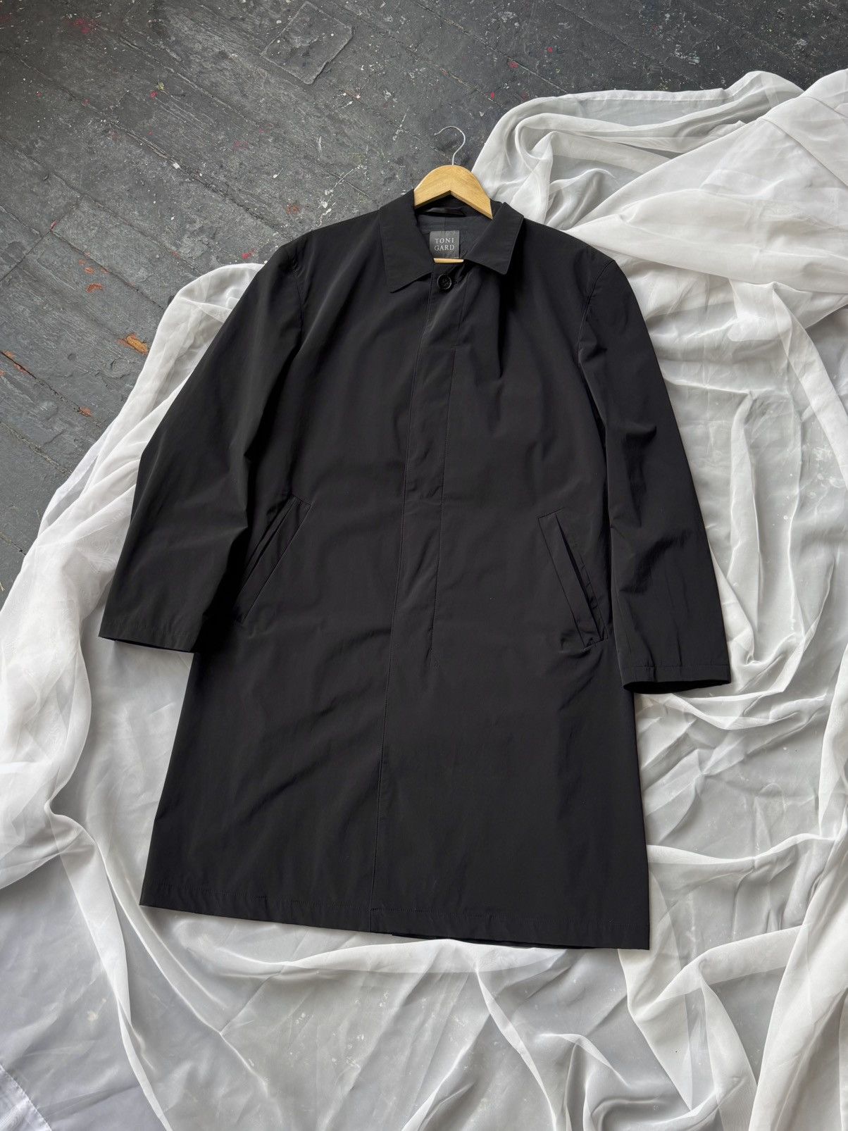 TONI GARD Vintage TONI GARD Minimalist Navy Technical Car Coat German Size US L / EU 52-54 / 3 - 19 Thumbnail