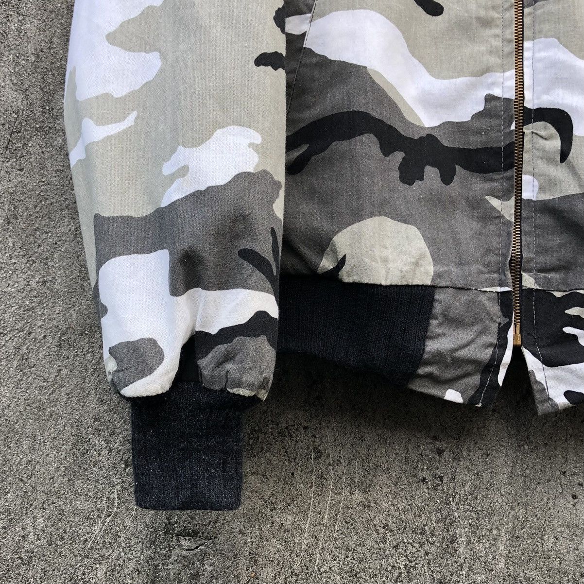 Vintage Vintage Camo Ma-1 Bomber Jacket Made In USA 🇺🇸 Size US S / EU 44-46 / 1 - 9 Thumbnail