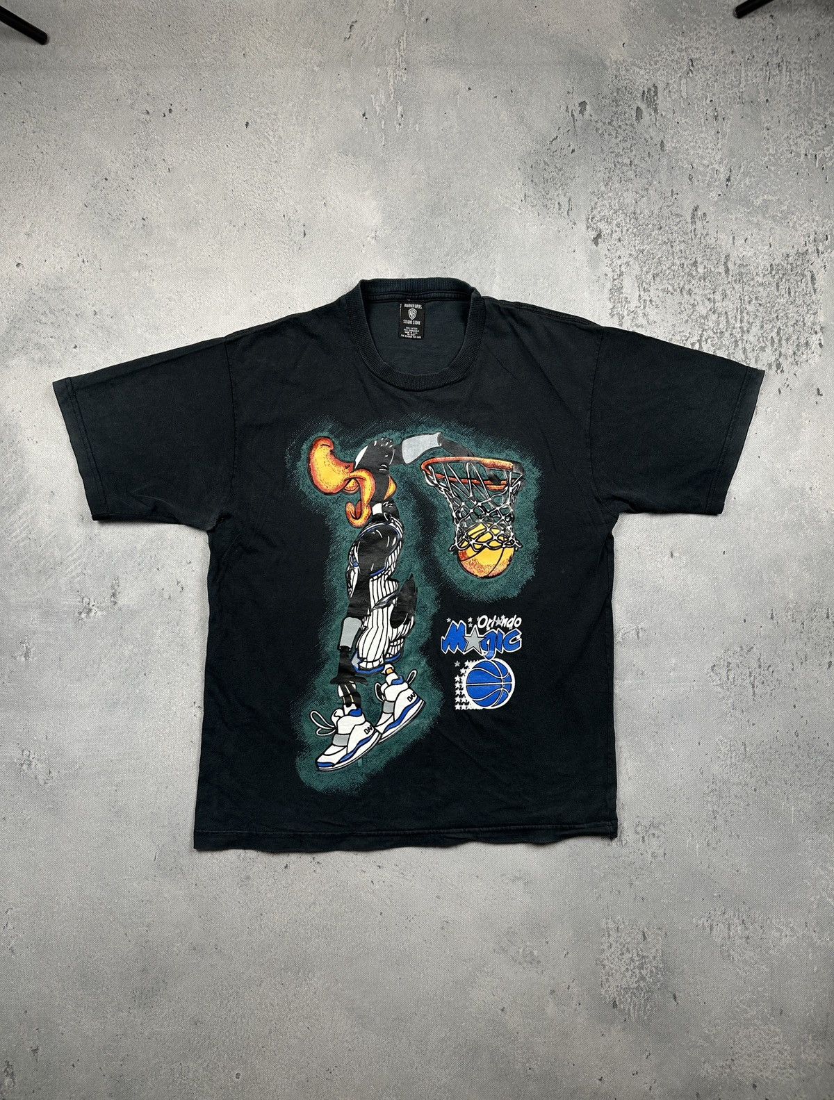 Warner Bros Vintage 90s Looney Tunes Orlando Magic Graphic Tee Rare USA Size US L / EU 52-54 / 3 - 1 Thumbnail
