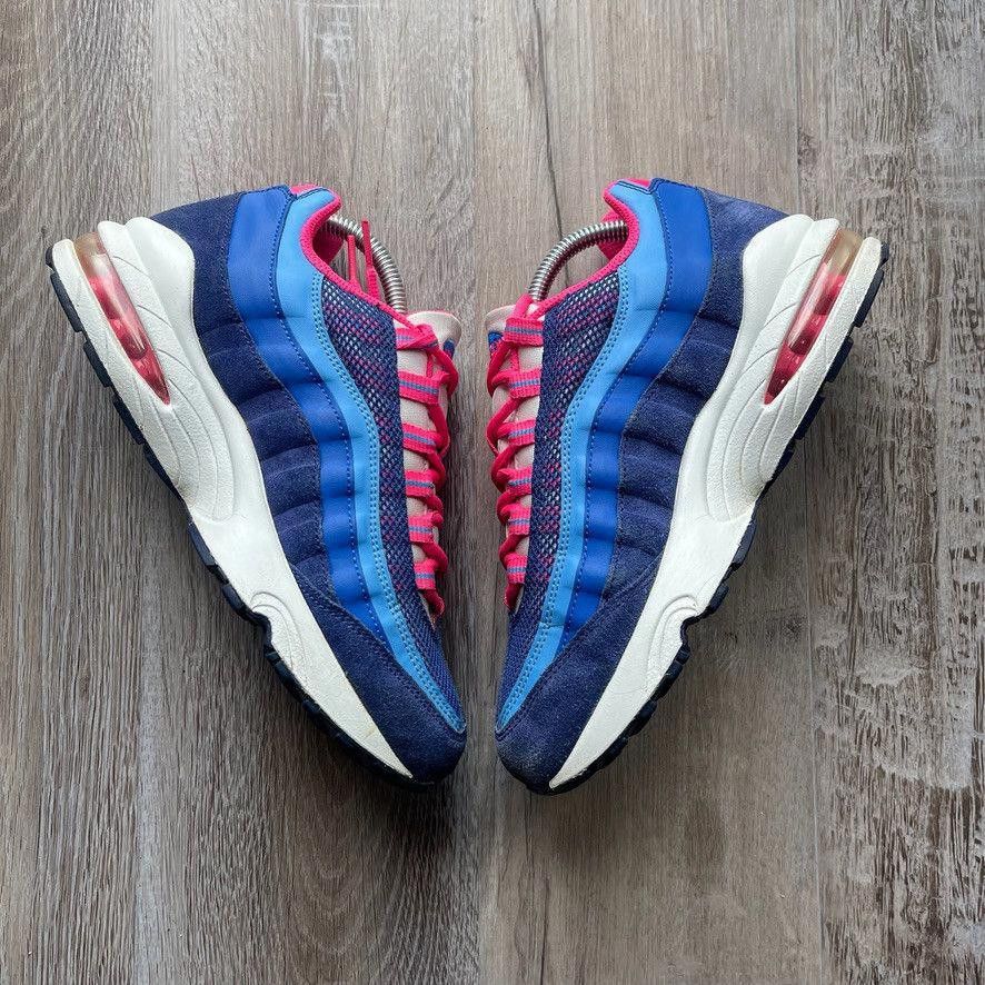Nike NIKE • Air Max '95 LE GS "Deep Royal/Hyper Pink" (6M) Size US 6 / EU 39 - 9 Thumbnail