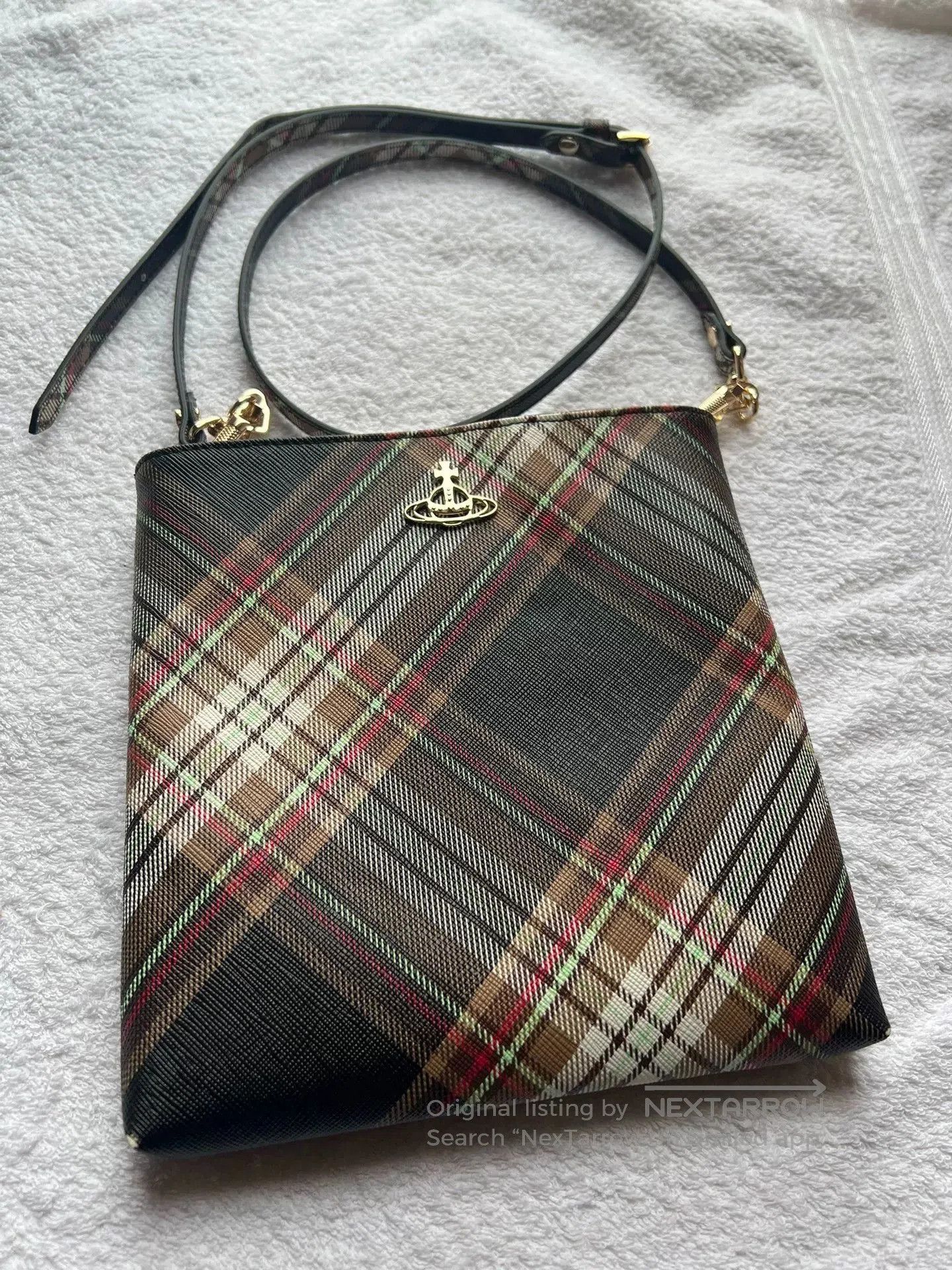 Vivienne Westwood Vivienne Westwood Saturn Plaid Crossbody. Size ONE SIZE - 1 Thumbnail