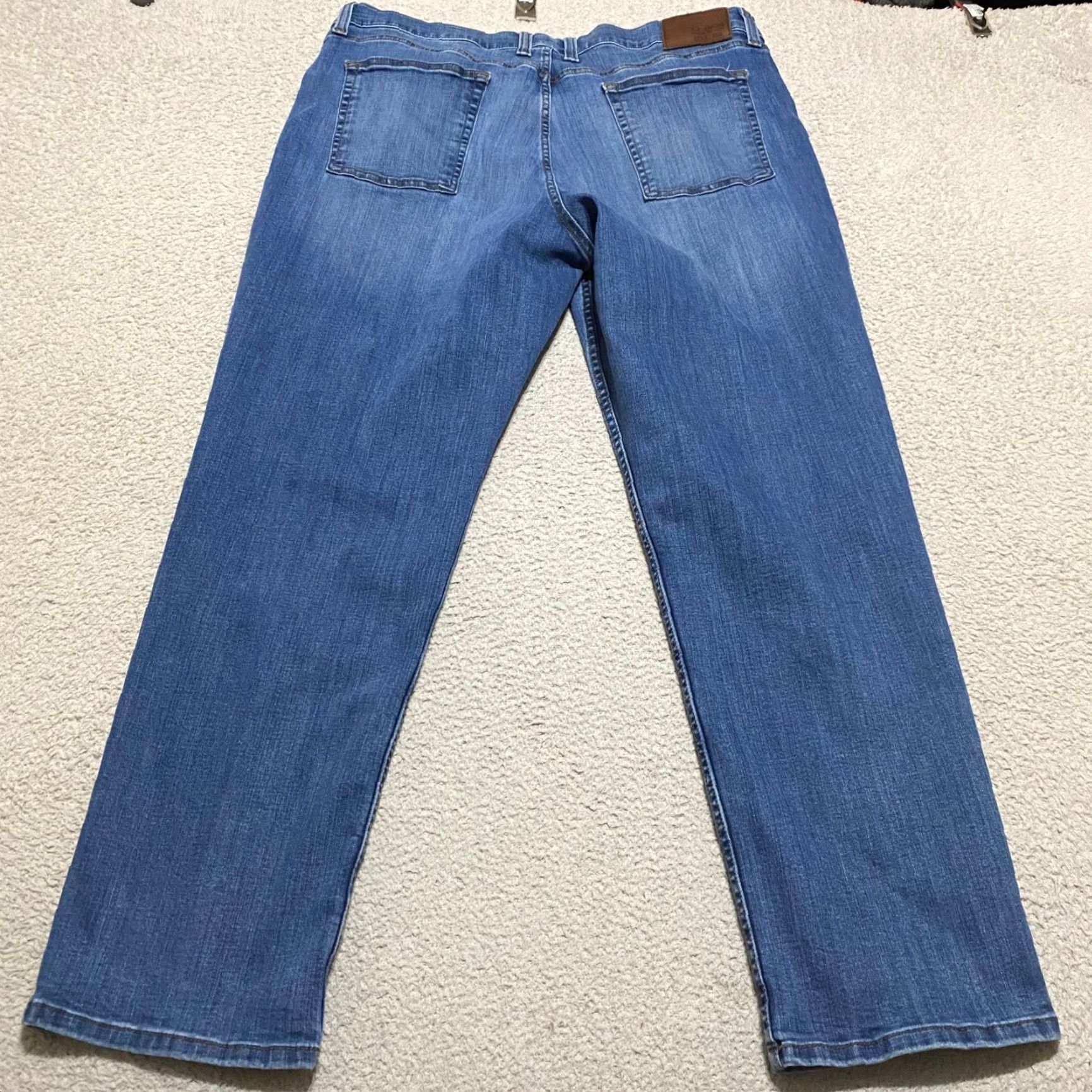 Vintage L.L. Bean Jeans Mens 40x30 Blue Denim Straight Medium Wash Mid Rise Classic Shirt Mens Size: 40 Regular Blue Jeans Straight 5-Pocket Design Mens 40x30 Size US 40 / EU 56 - 2 Thumbnail