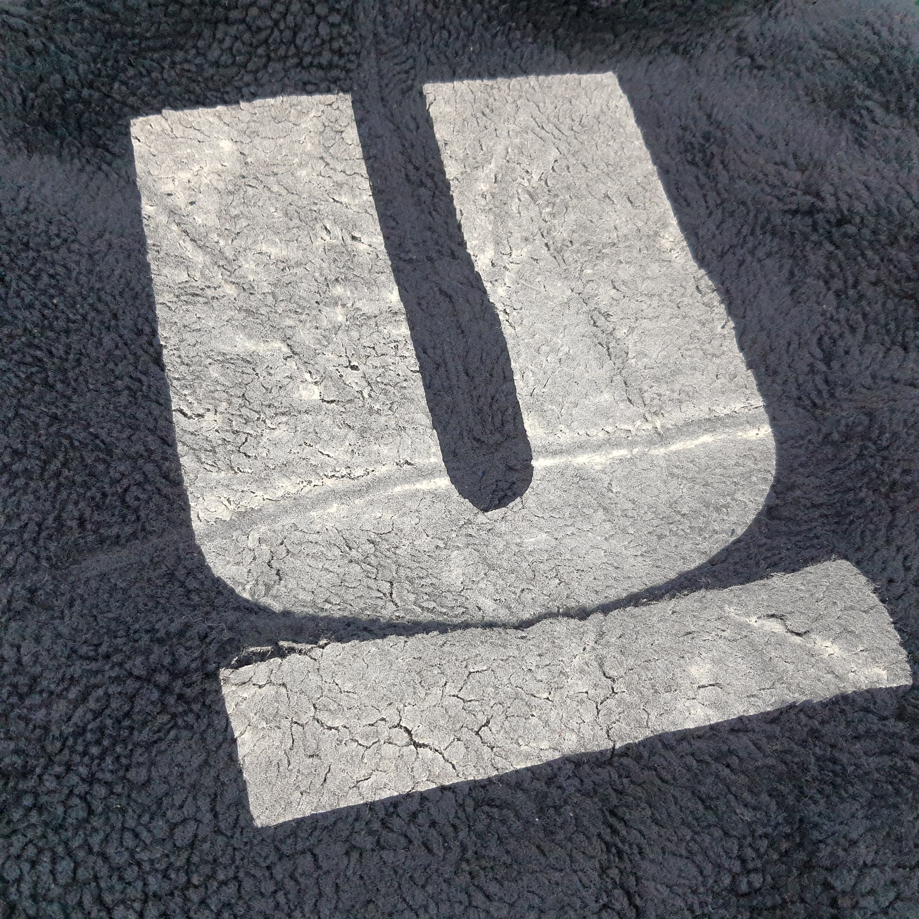 Japanese Brand × Vintage Vintage Uniqlo Custom Logo Winter Fleece Jacket Size US M / EU 48-50 / 2 - 2 Thumbnail