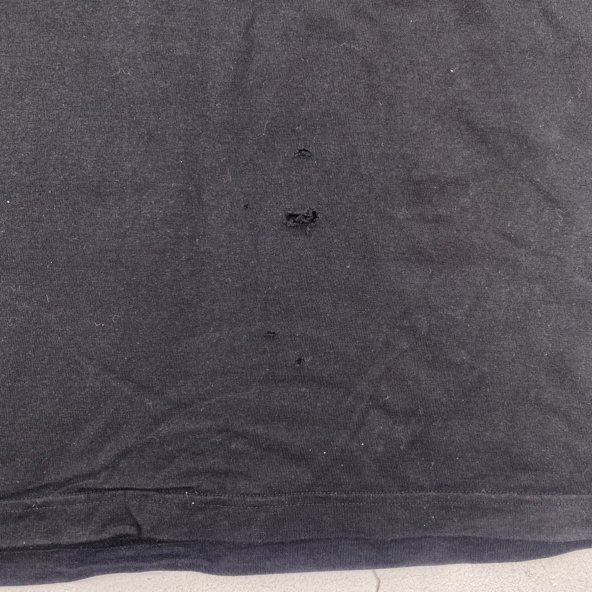 Band Tees Vtg Black Eyed Peas The END Tour Shirt Large Shoot Tag Size US L / EU 52-54 / 3 - 5 Thumbnail