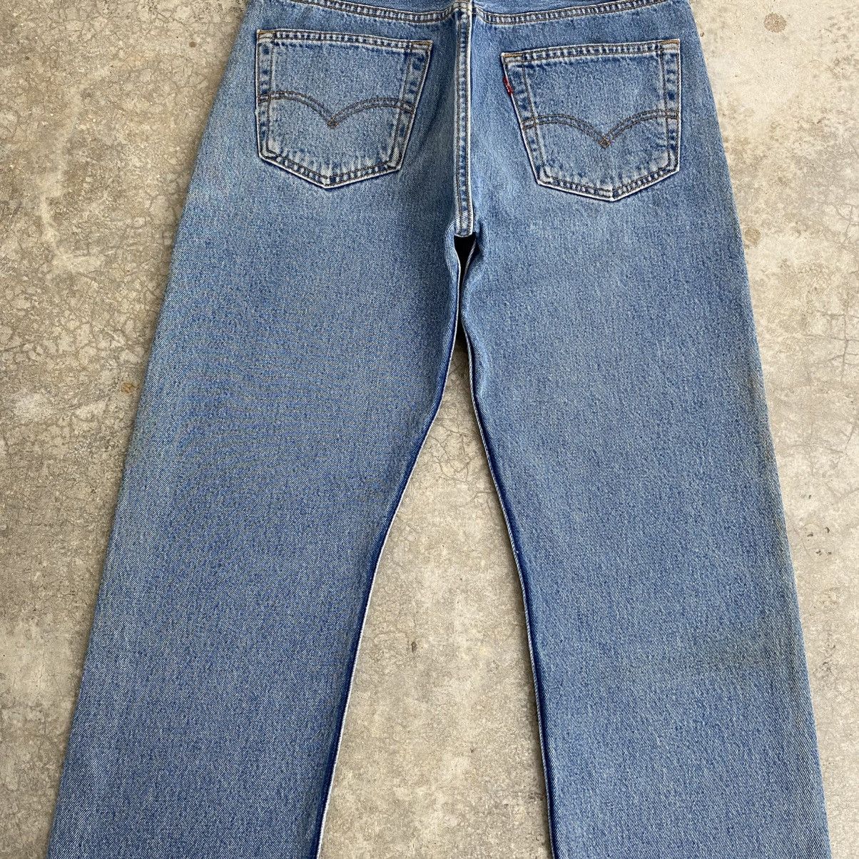 Levi's Size 33x30 Vintage Levis 501 Faded Stonewashed Blue Jeans Size US 33 - 9 Thumbnail