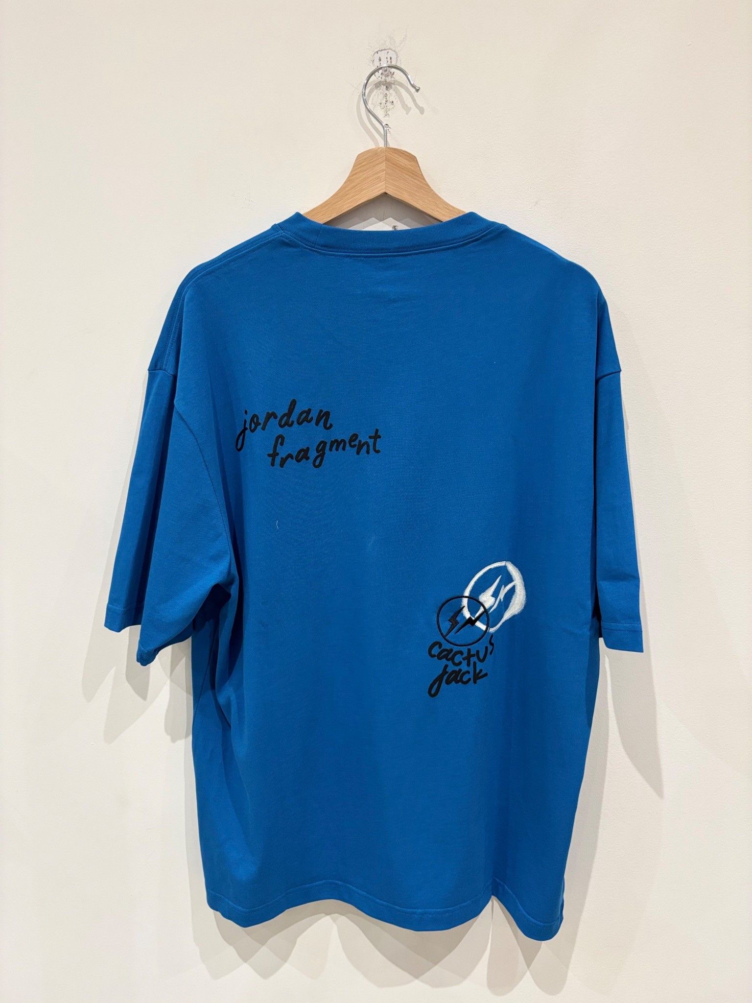 Travis Scott Travis Scott x Jordan x Fragment T-shirt Blue Size US L / EU 52-54 / 3 - 2 Thumbnail