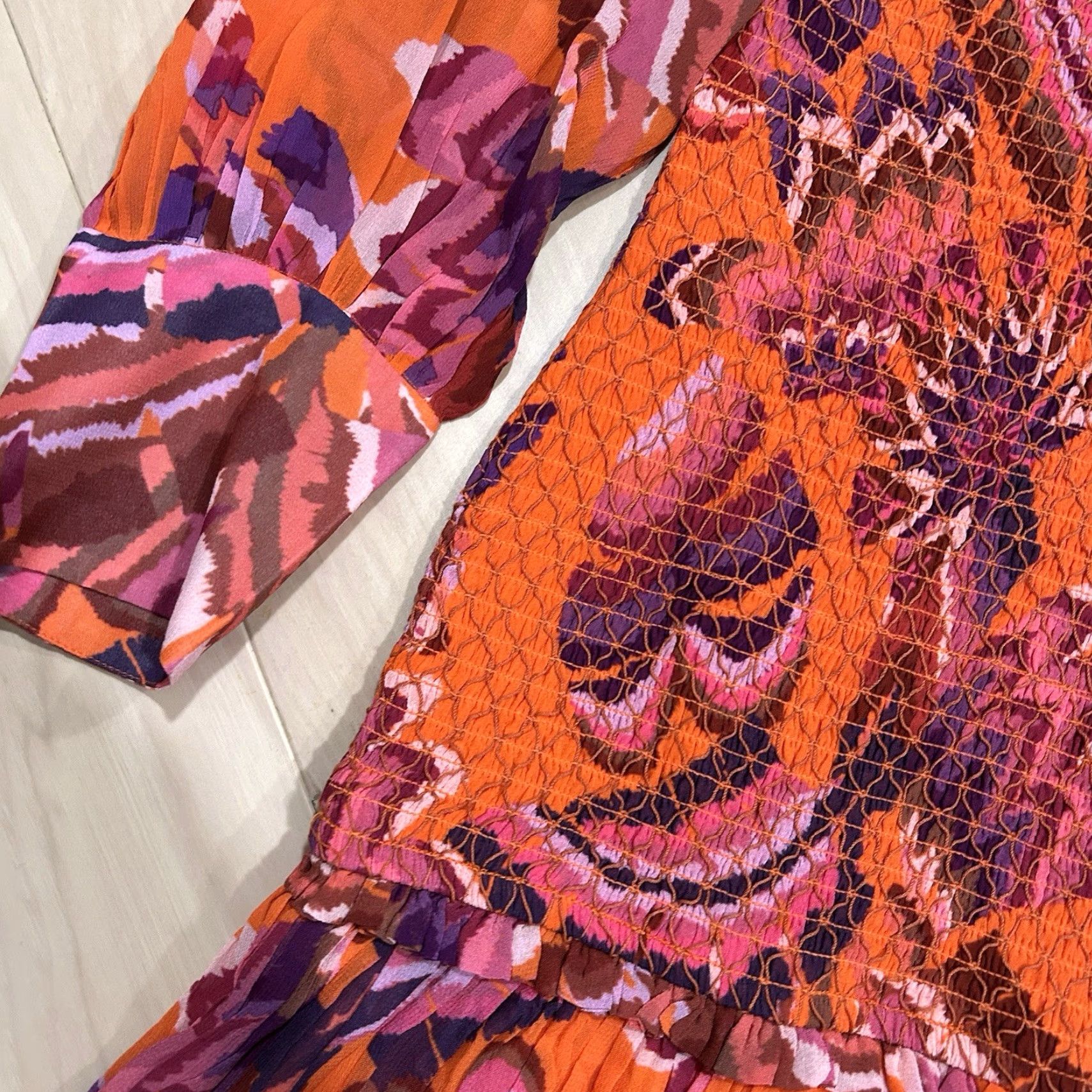 Farm Rio Farm Rio Floral Mini Dress Long Sleeve Women’s M Forest Orange Smocked Lined Viscose Dress Short Balloon Sleeve Women’s Medium Size M / US 6-8 / IT 42-44 - 2 Thumbnail