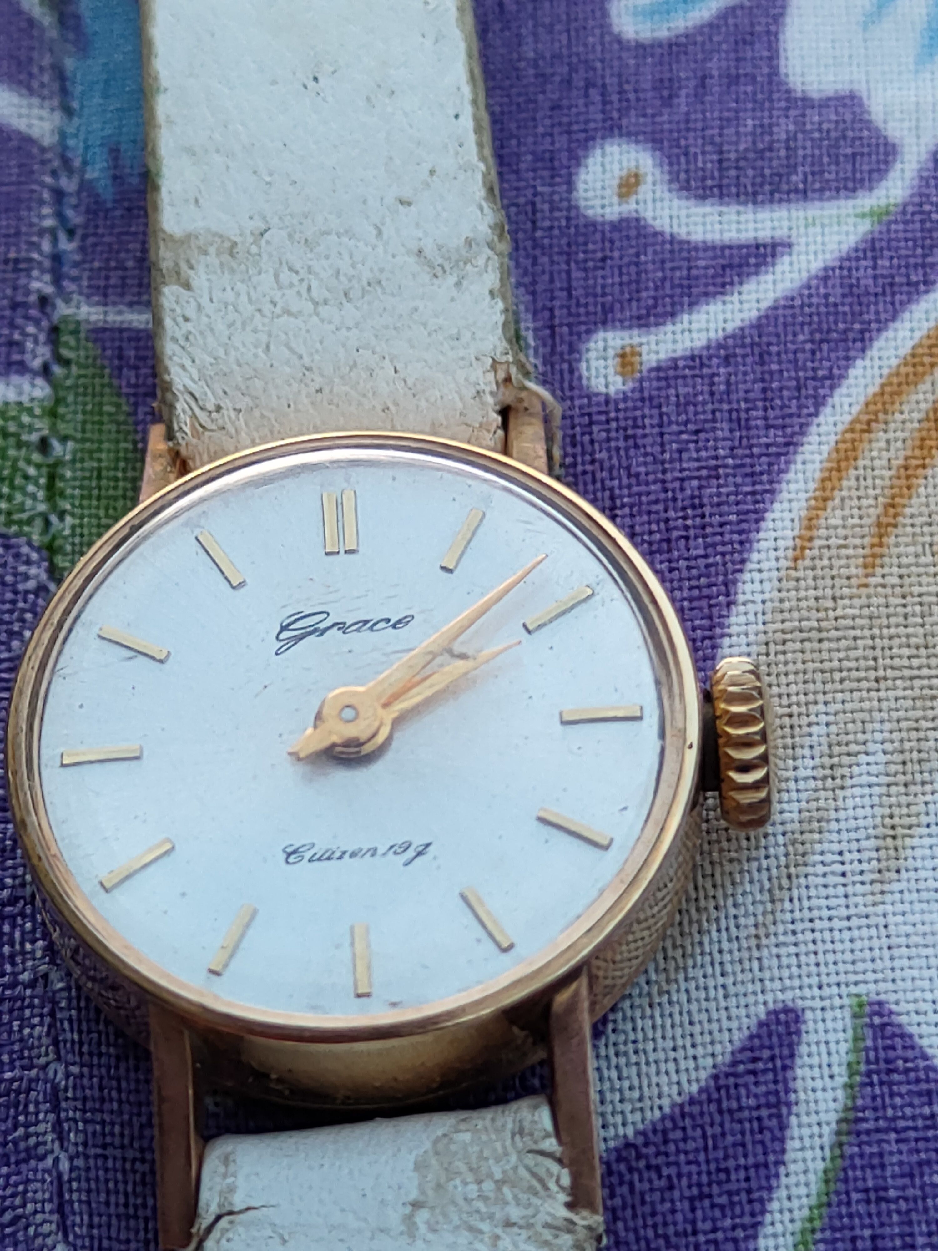 Japanese Brand × Vintage Grace 15k 50 microns gold filled vintage small watch ladies Size ONE SIZE - 3 Thumbnail