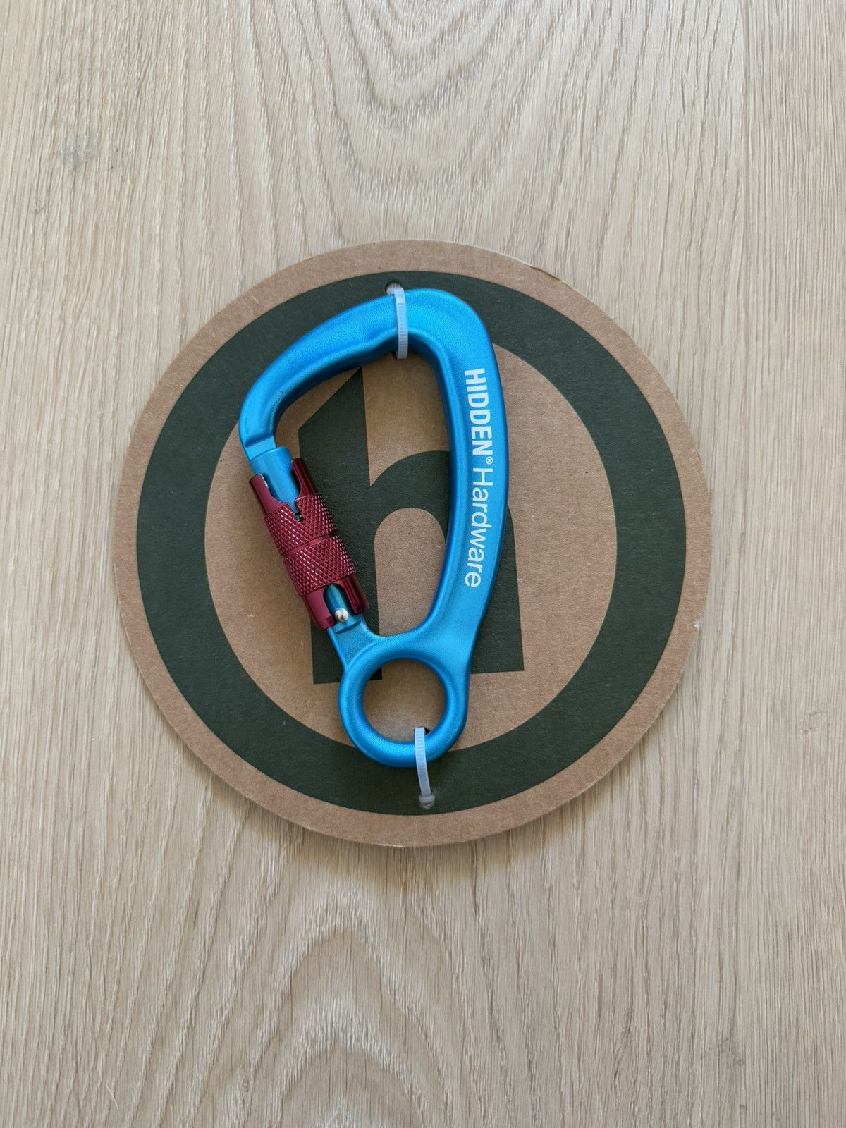 HIDDEN Hidden Hardware Carabiner Size ONE SIZE - 1 Thumbnail