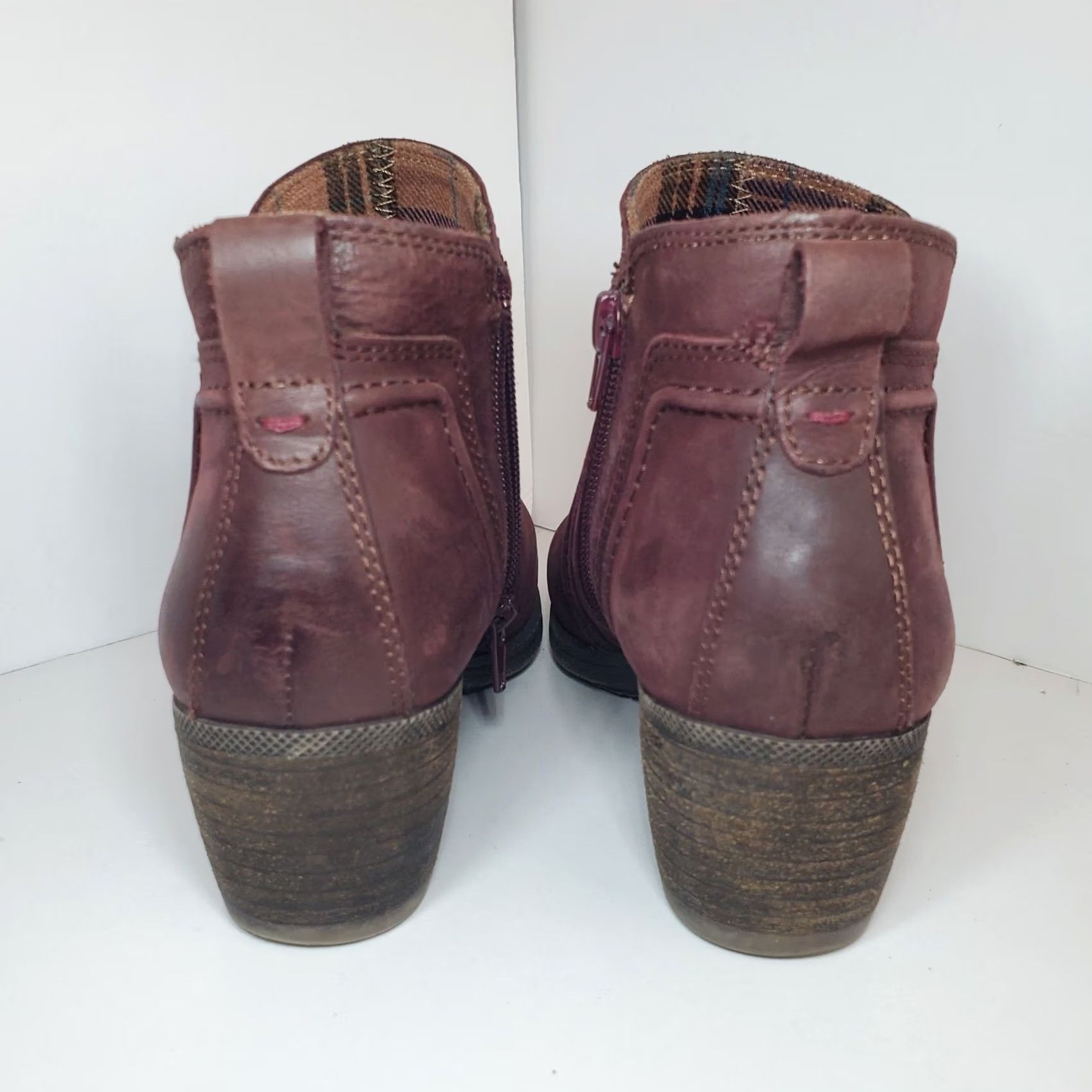 Vintage VINTAGE Cobb Hill Womens Red Leather Heeled Ankle Booties 6 Wide? Size US 6 / IT 36 - 5 Thumbnail