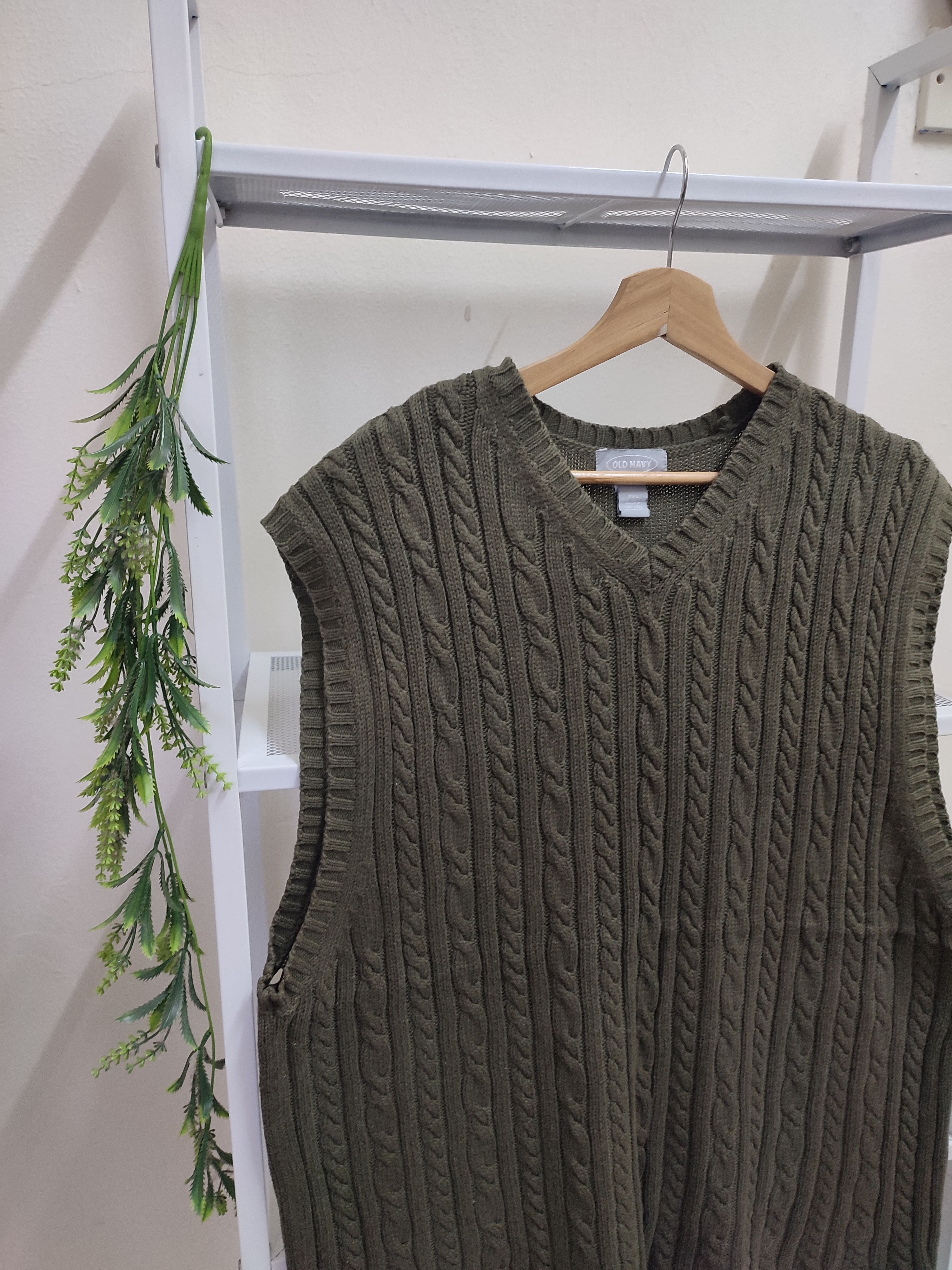 Old Navy Vintage Old Navy Collection Army Green Knitted Vest Size US XL / EU 56 / 4 - 2 Thumbnail