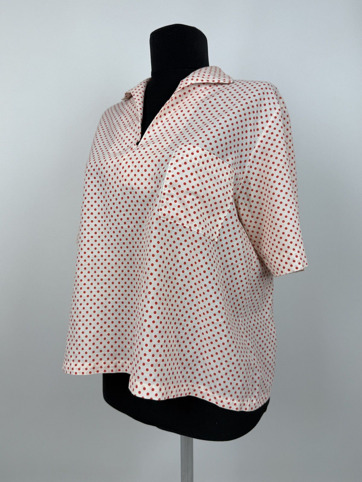 Vintage 60s 70s Vintage Red Polka Dot Pin Up Pullover Shirt Blouse Size XL / US 12-14 / IT 48-50 - 1 Thumbnail