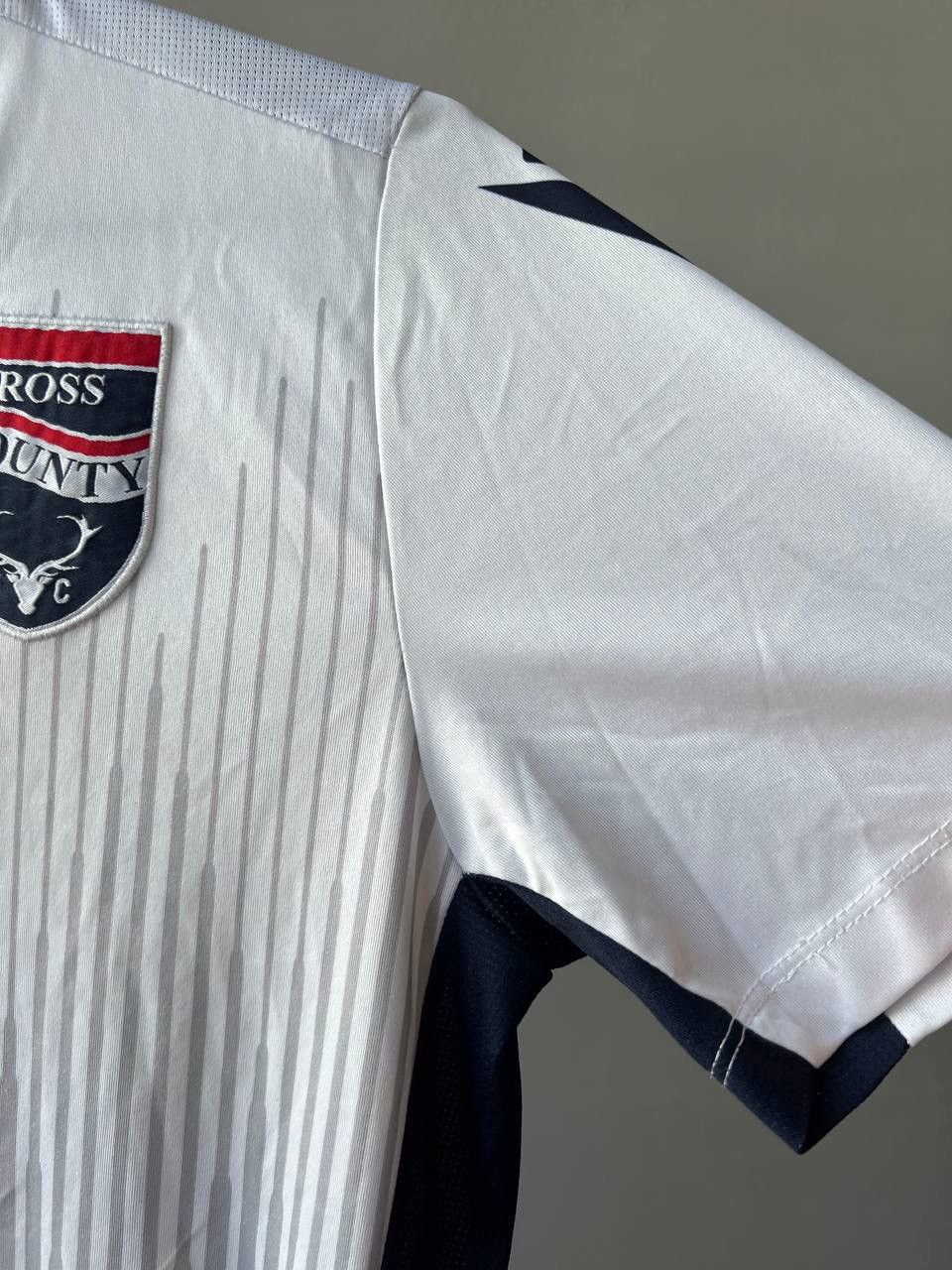 Macron 2019/20 ROSS COUNTY AWAY SOCCER JERSEY FOOTBALL SHIRT MACRON Size US S / EU 44-46 / 1 - 8 Thumbnail