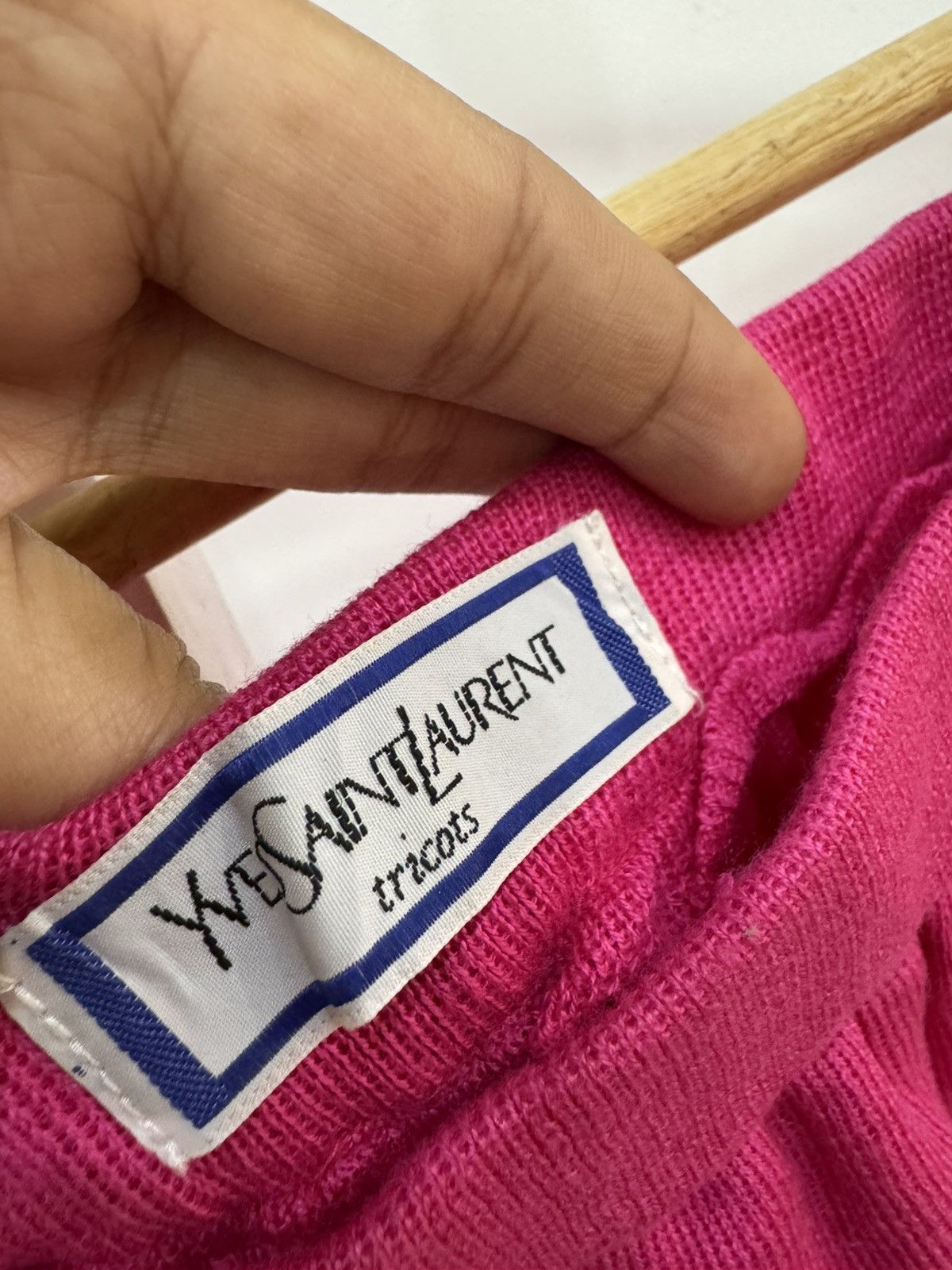 Designer × Yves Saint Laurent Pink ‘YSL’ midi skirt Size 30" / US 8 / IT 44 - 2 Thumbnail